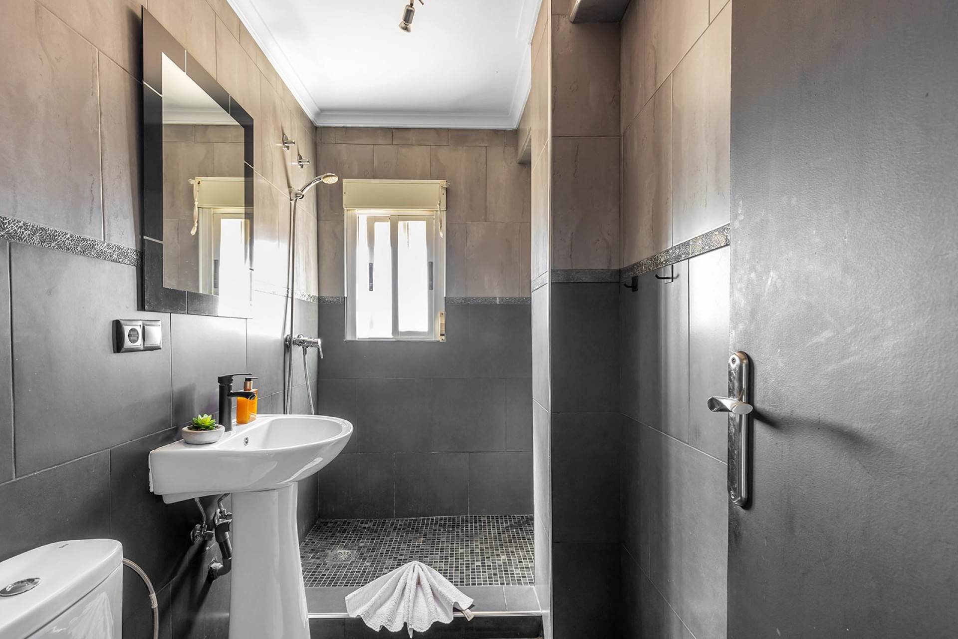 Resale - 1. Apartment / flat - Daya Nueva - Costa Blanca South