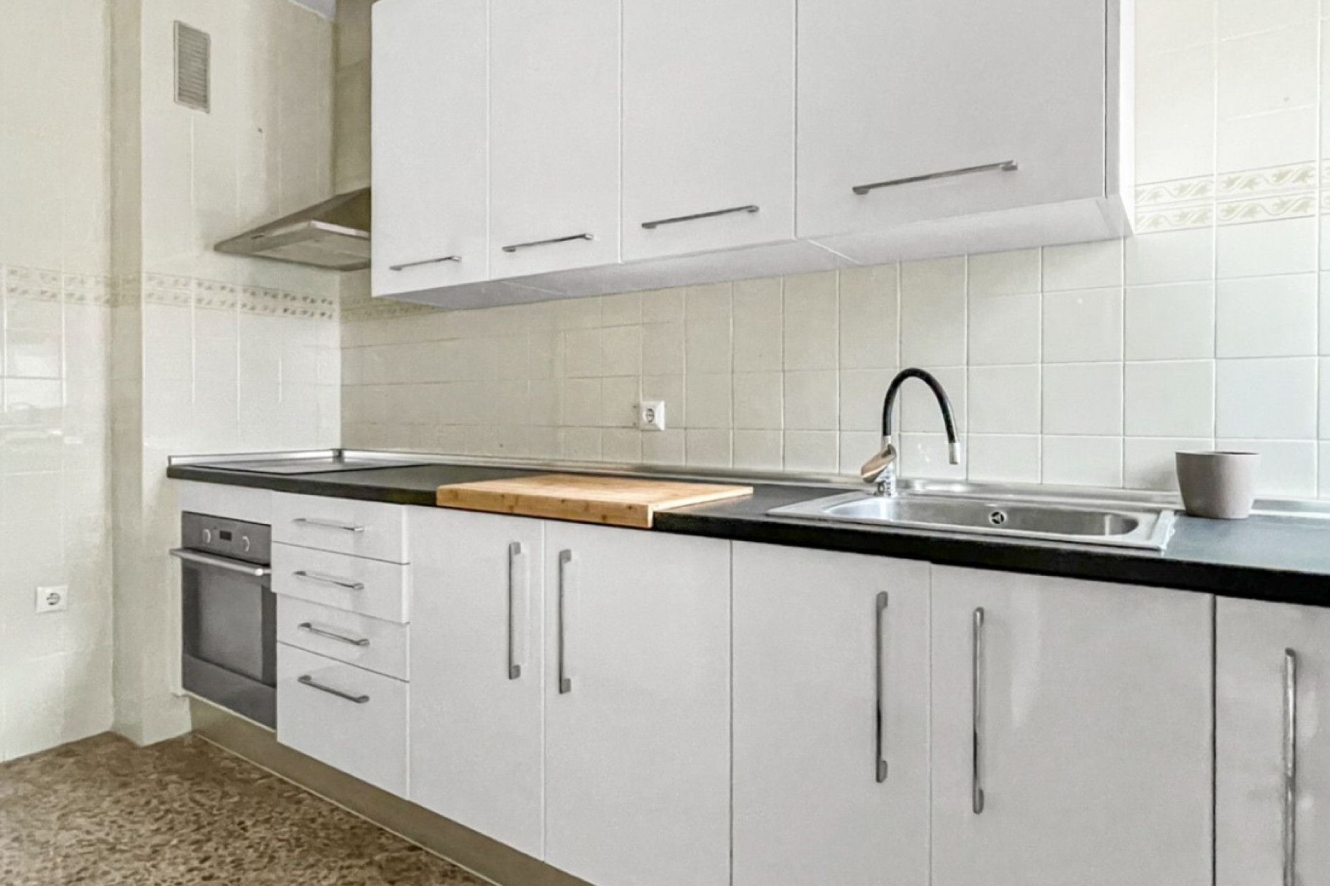 Resale - 1. Apartment / flat - Guardamar del Segura - Pueblo