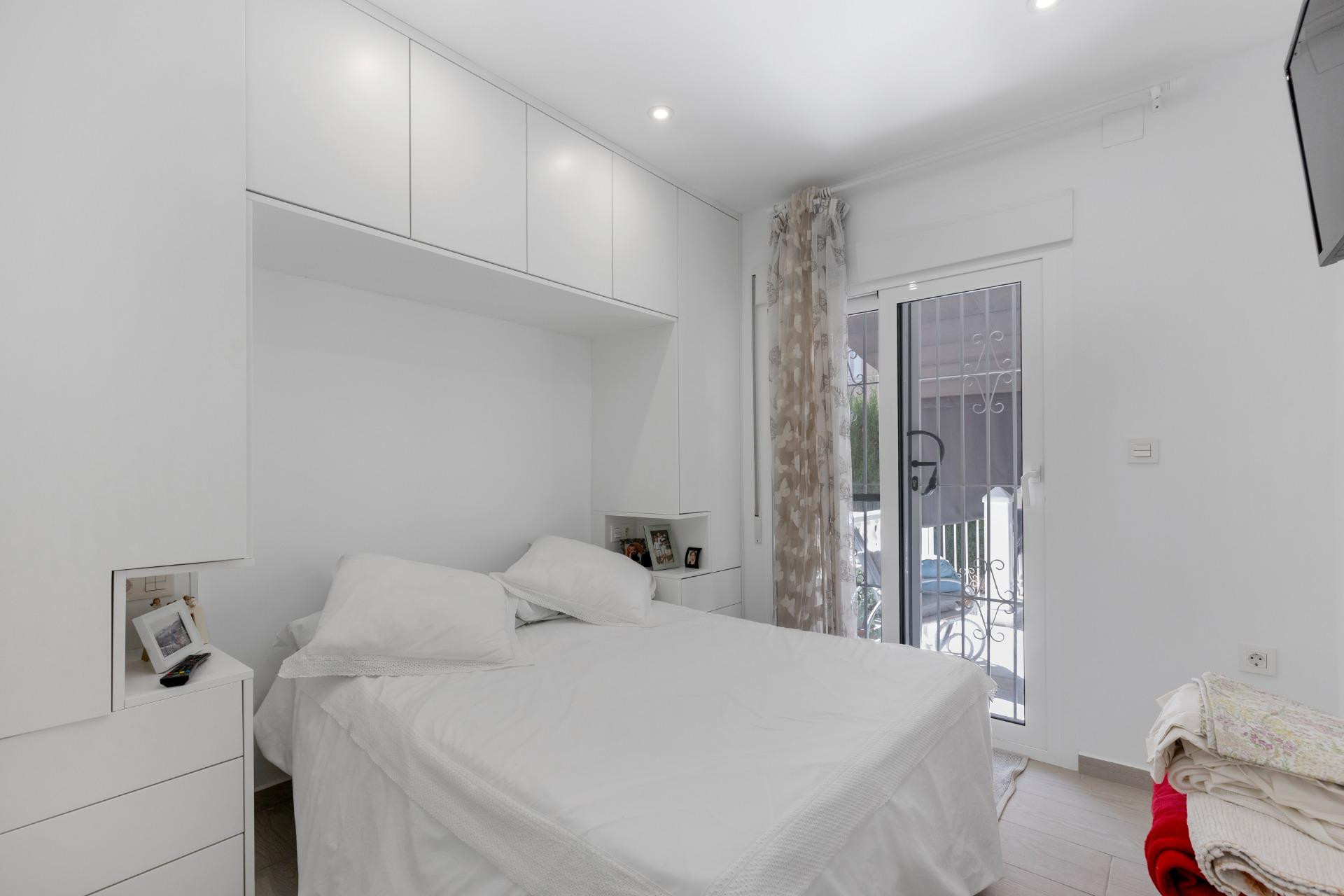 Resale - 1. Apartment / flat - Guardamar del Segura - Urbanizaciones