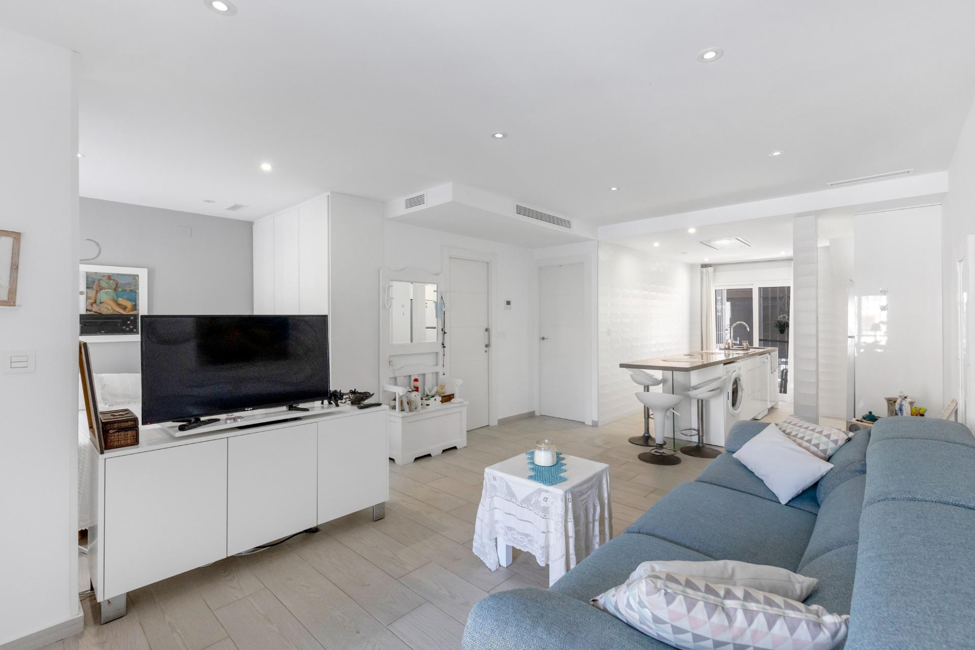 Resale - 1. Apartment / flat - Guardamar del Segura - Urbanizaciones