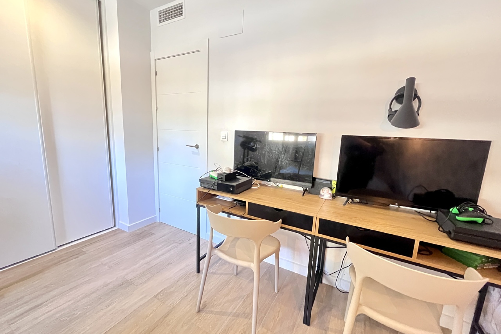 Resale - 1. Apartment / flat - La Mata - Costa Blanca South