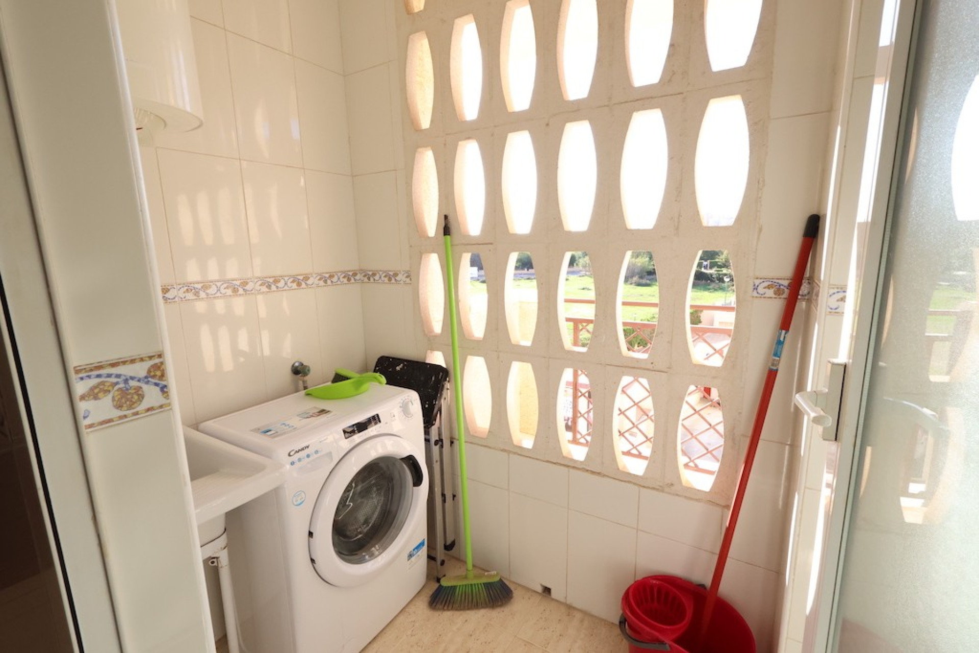 Resale - 1. Apartment / flat - La Mata - Costa Blanca South