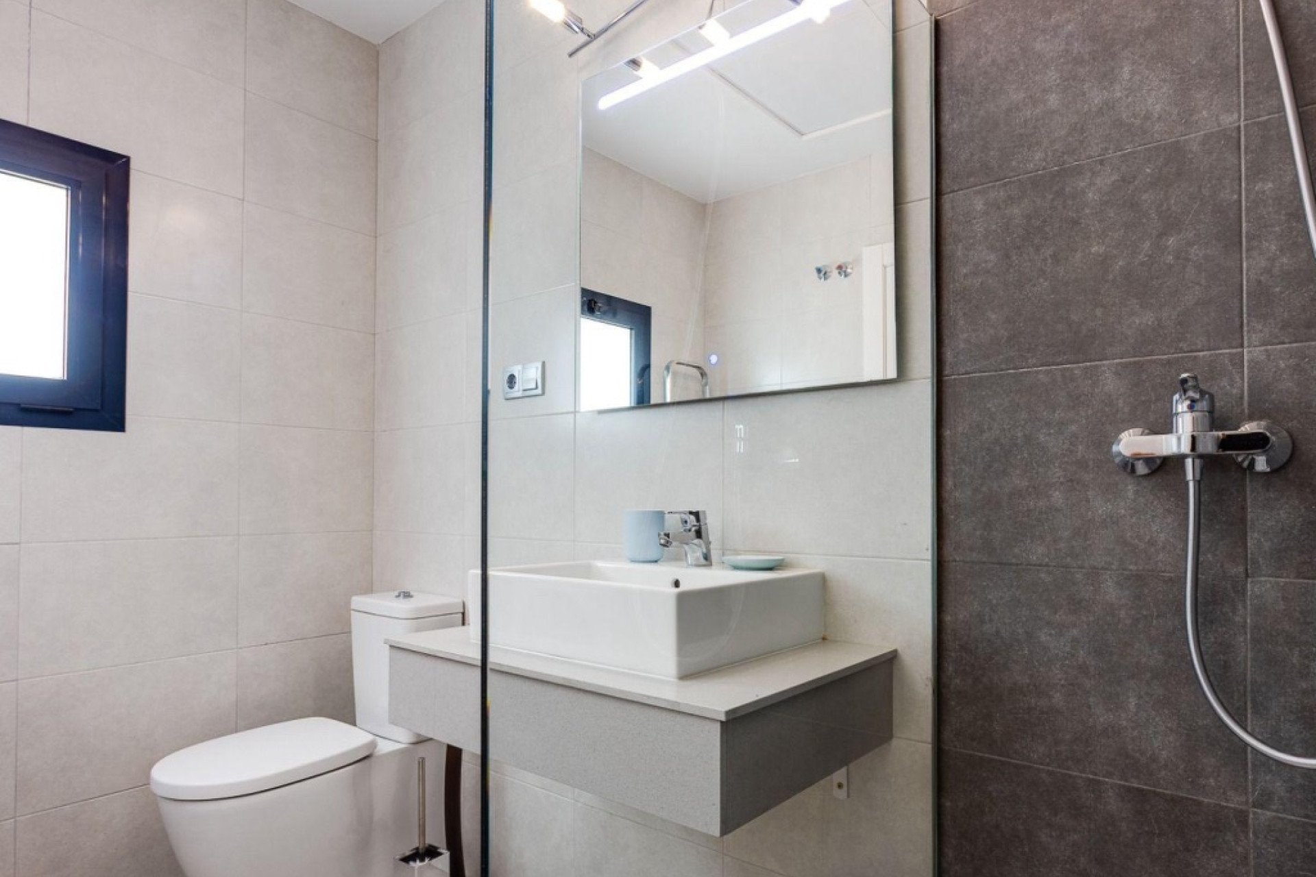 Resale - 1. Apartment / flat - La Mata - Costa Blanca South