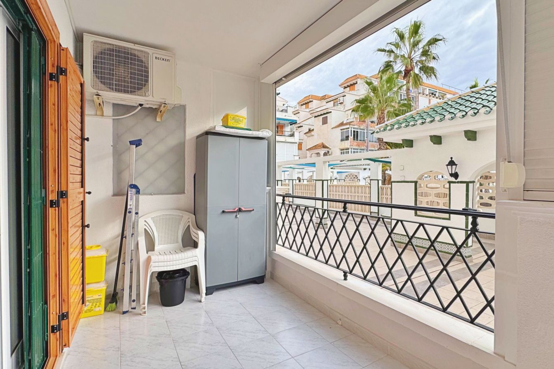 Resale - 1. Apartment / flat - La Mata - Costa Blanca South