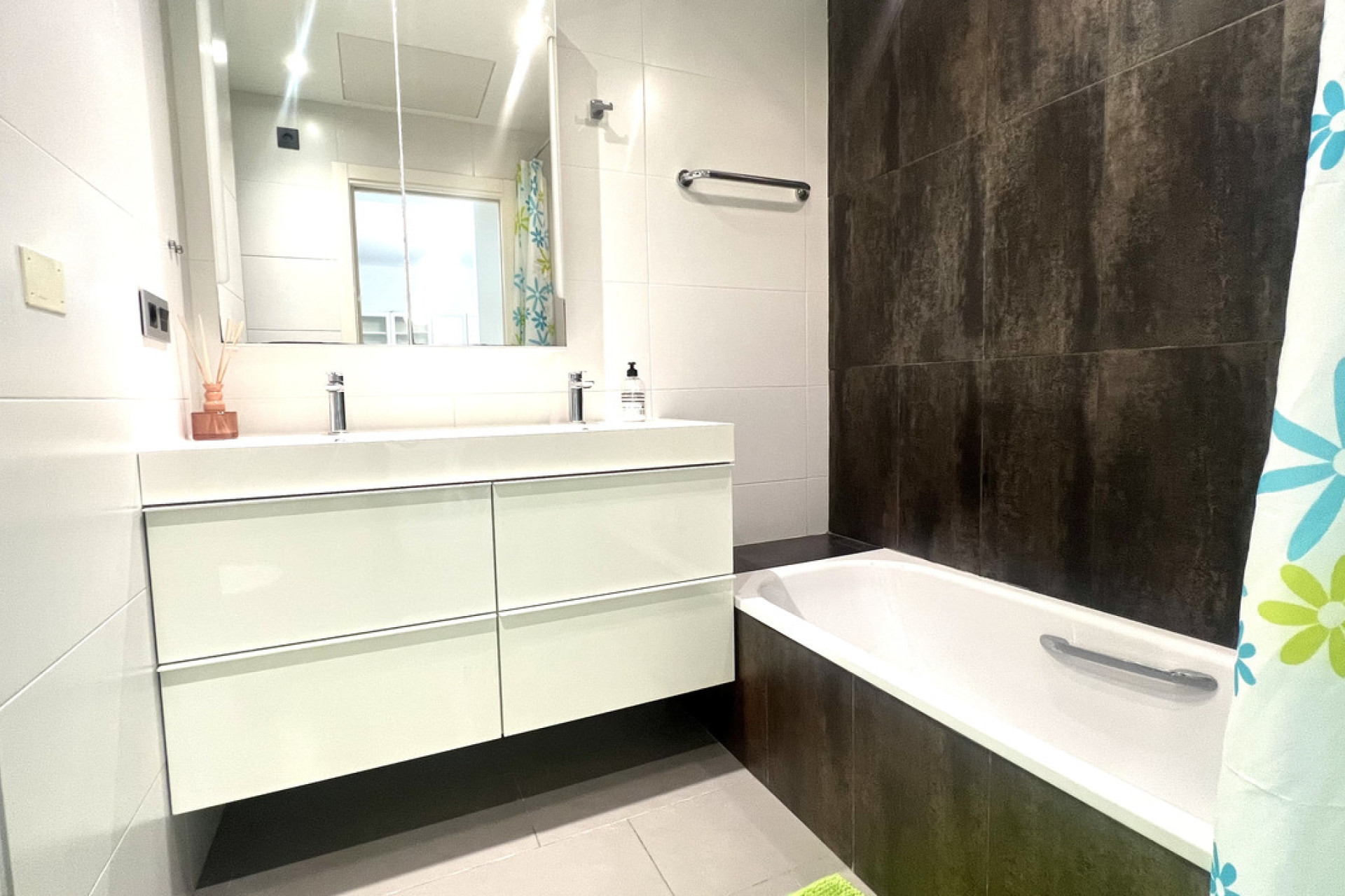 Resale - 1. Apartment / flat - La Zenia - Costa Blanca South