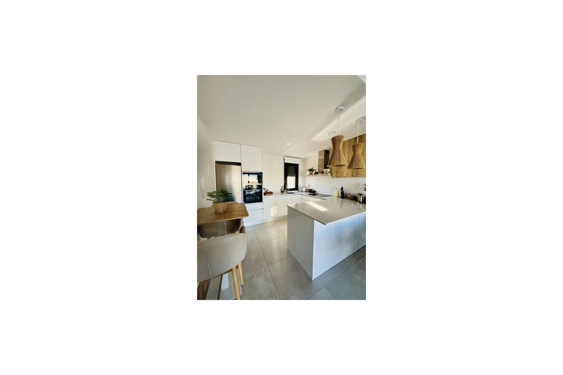 Resale - 1. Apartment / flat - Las Filipinas - Costa Blanca South