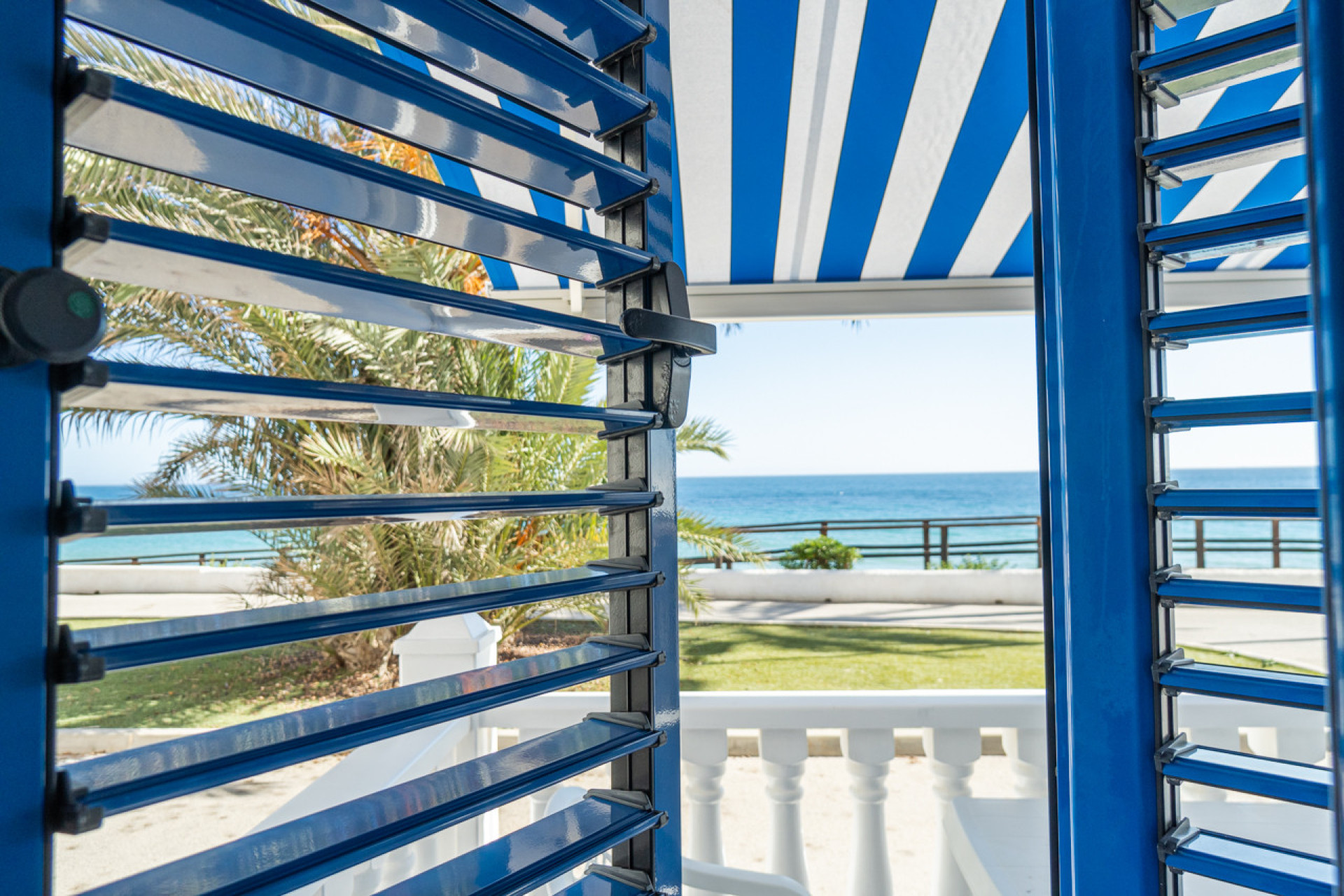 Resale - 1. Apartment / flat - Mil Palmeras - Costa Blanca South