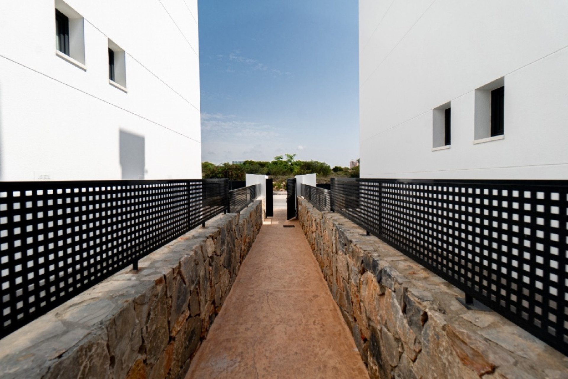 Resale - 1. Apartment / flat - Mil Palmeras - Costa Blanca South