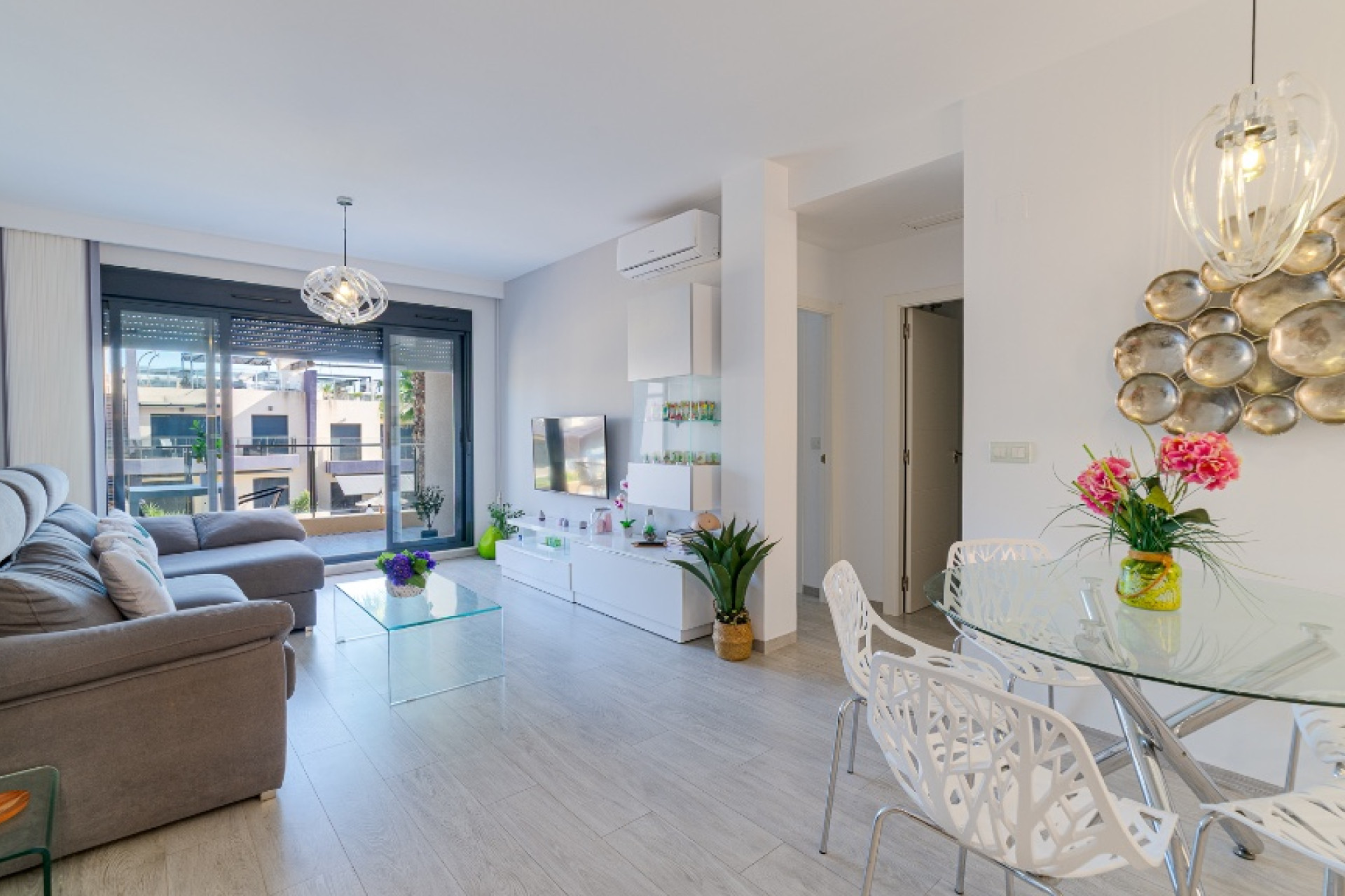 Resale - 1. Apartment / flat - Mil Palmeras - Costa Blanca South