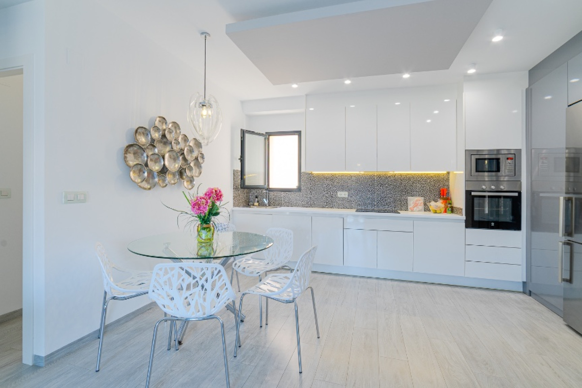 Resale - 1. Apartment / flat - Mil Palmeras - Costa Blanca South