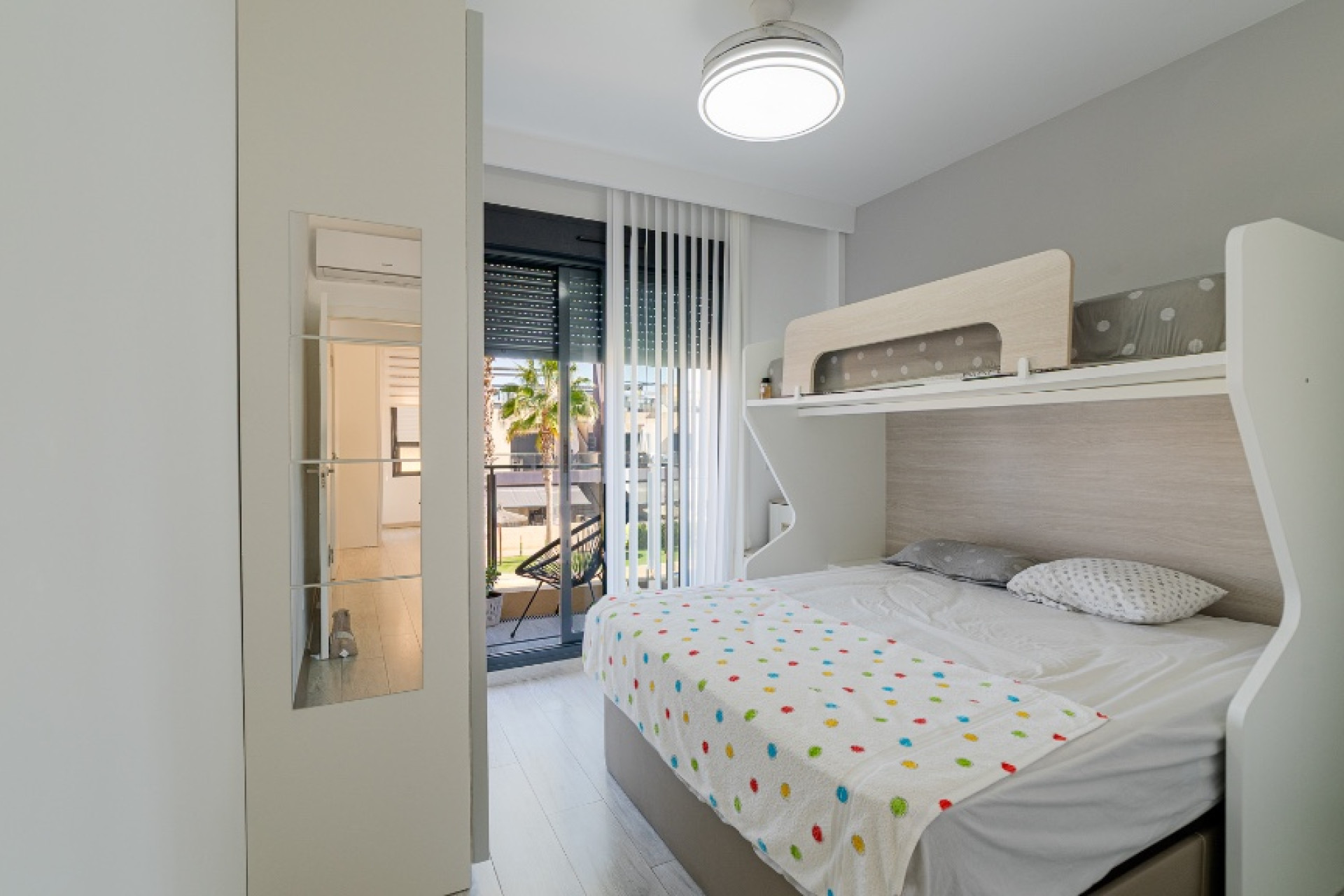 Resale - 1. Apartment / flat - Mil Palmeras - Costa Blanca South