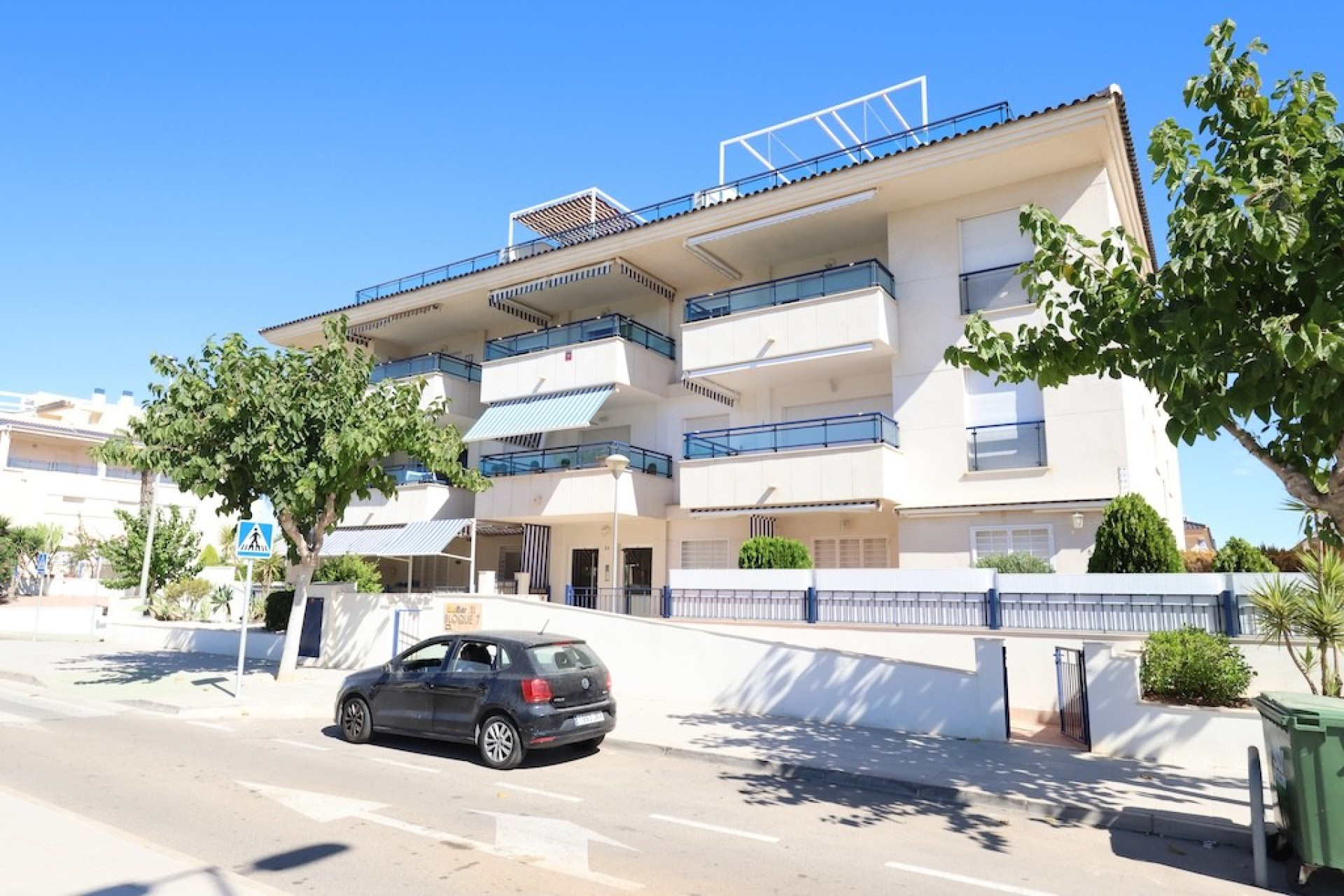 Resale - 1. Apartment / flat - Mil Palmeras - Costa Blanca South
