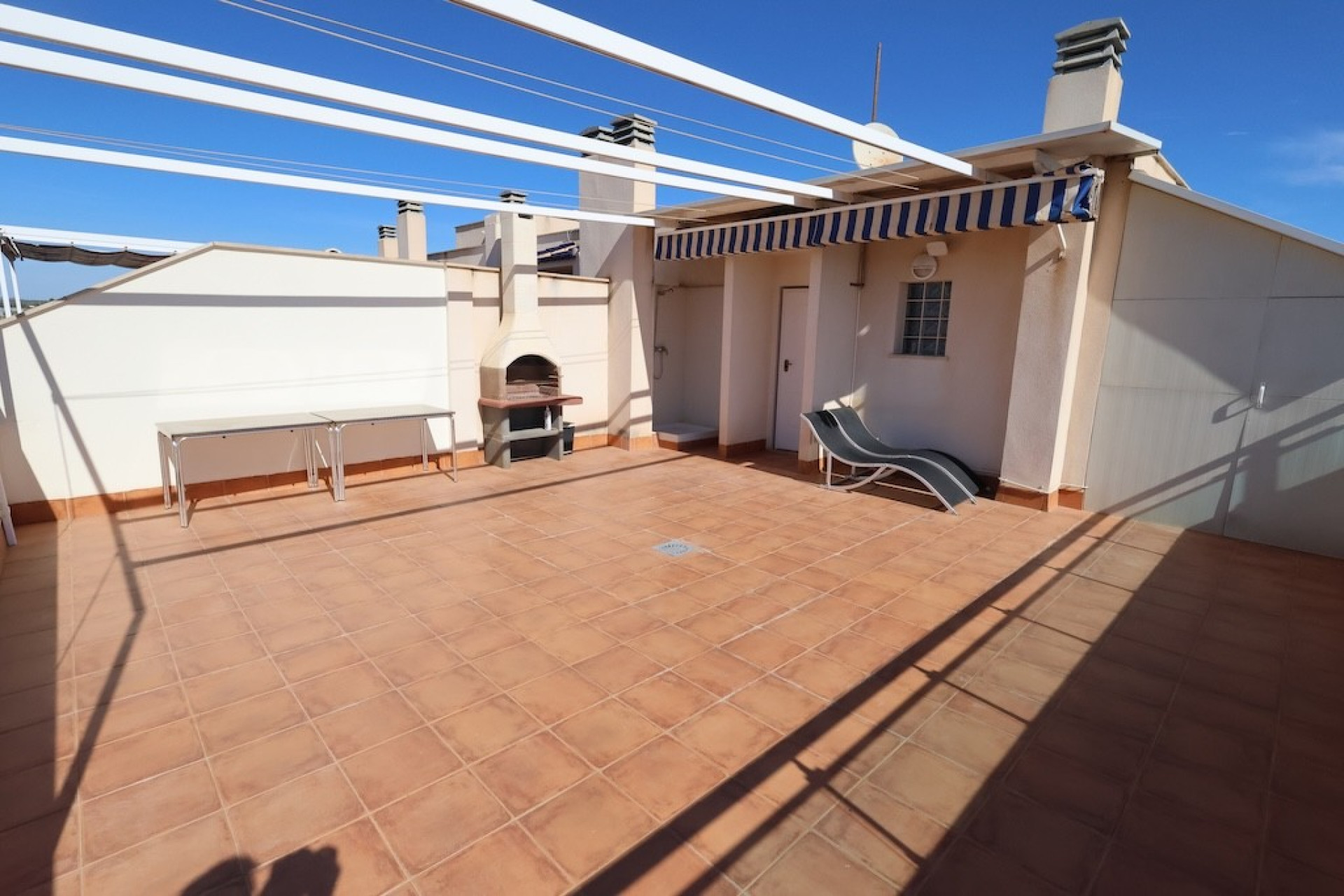 Resale - 1. Apartment / flat - Mil Palmeras - Costa Blanca South