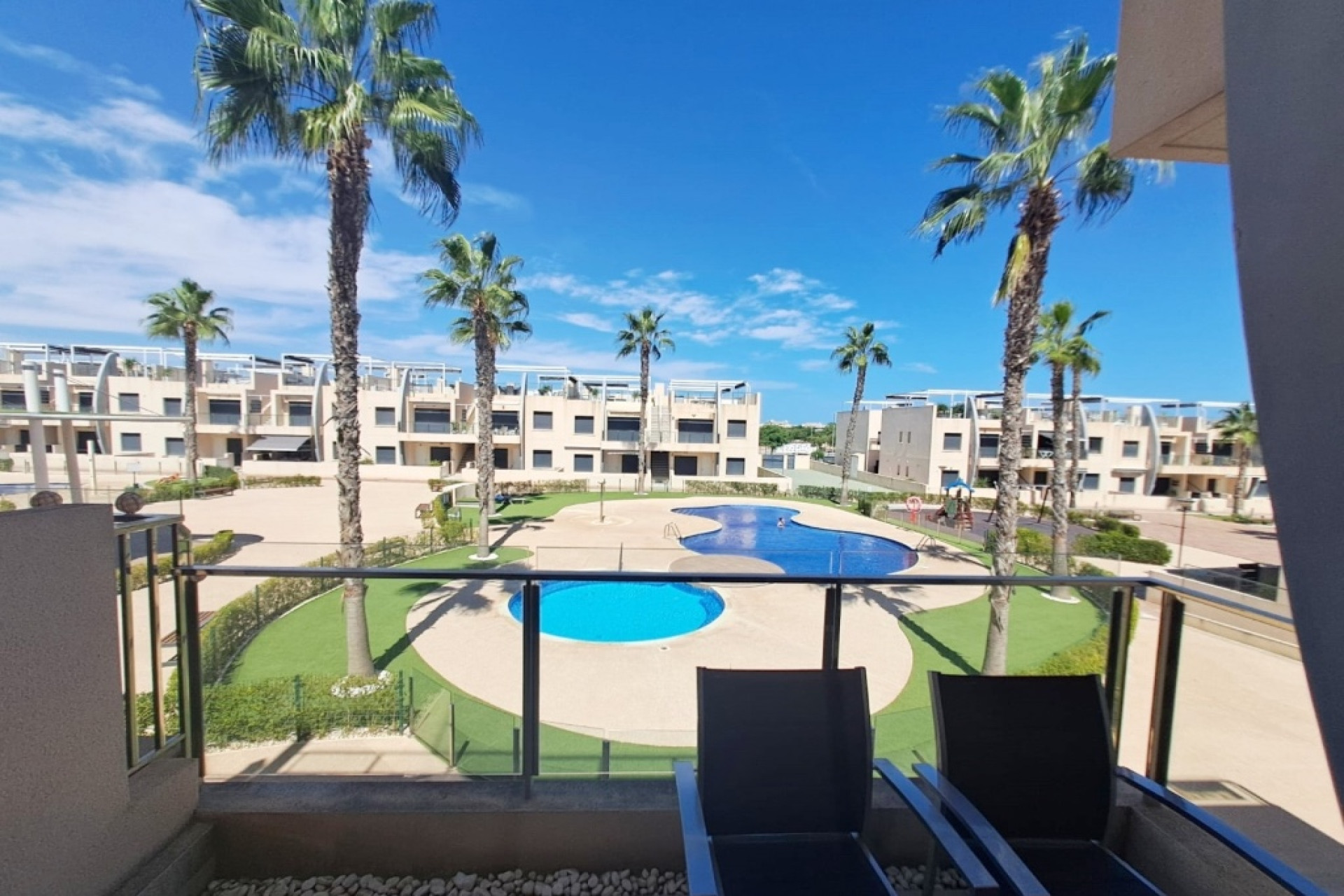 Resale - 1. Apartment / flat - Mil Palmeras - Costa Blanca South