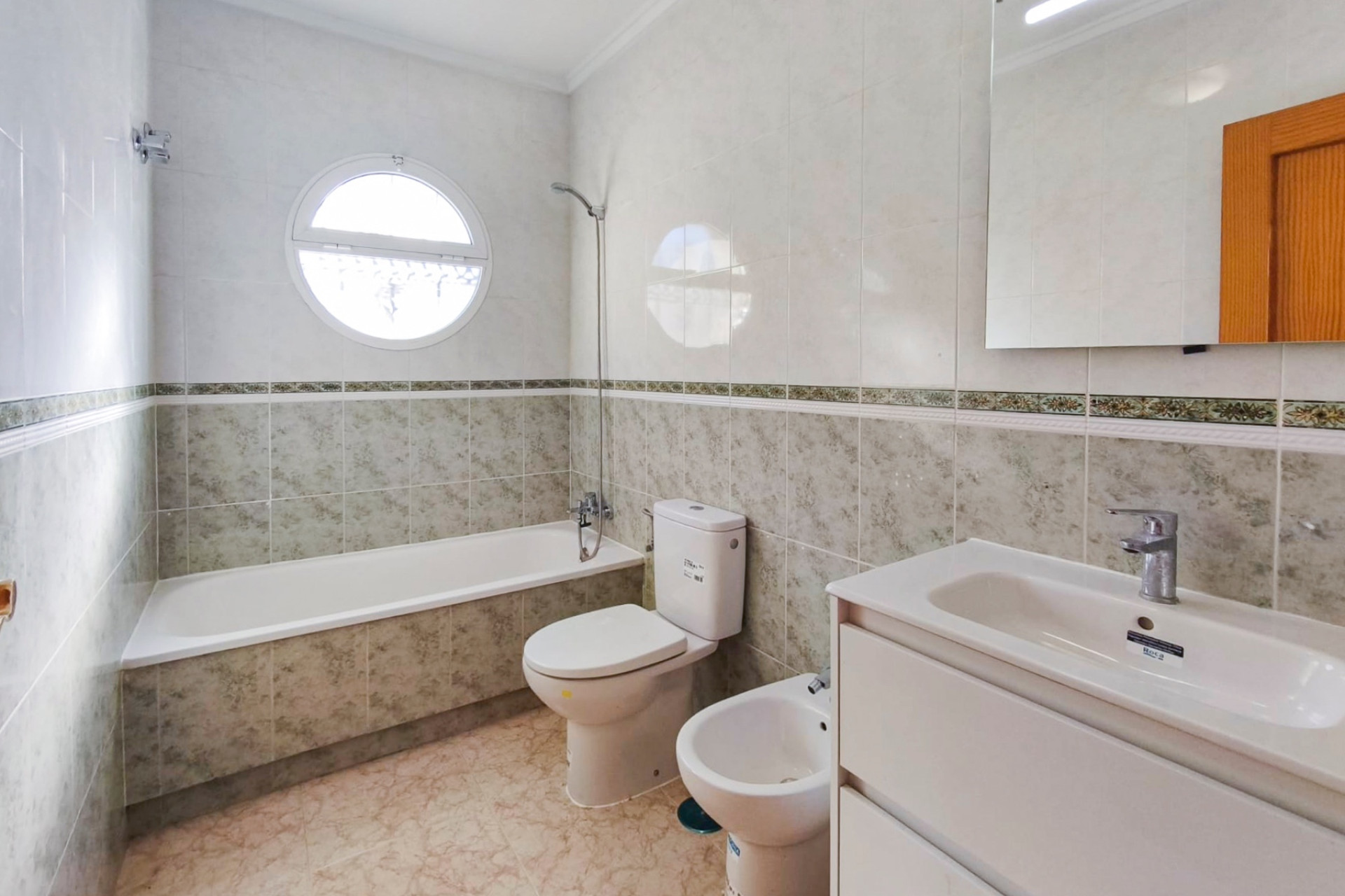 Resale - 1. Apartment / flat - Orihuela Costa - Costa Blanca South