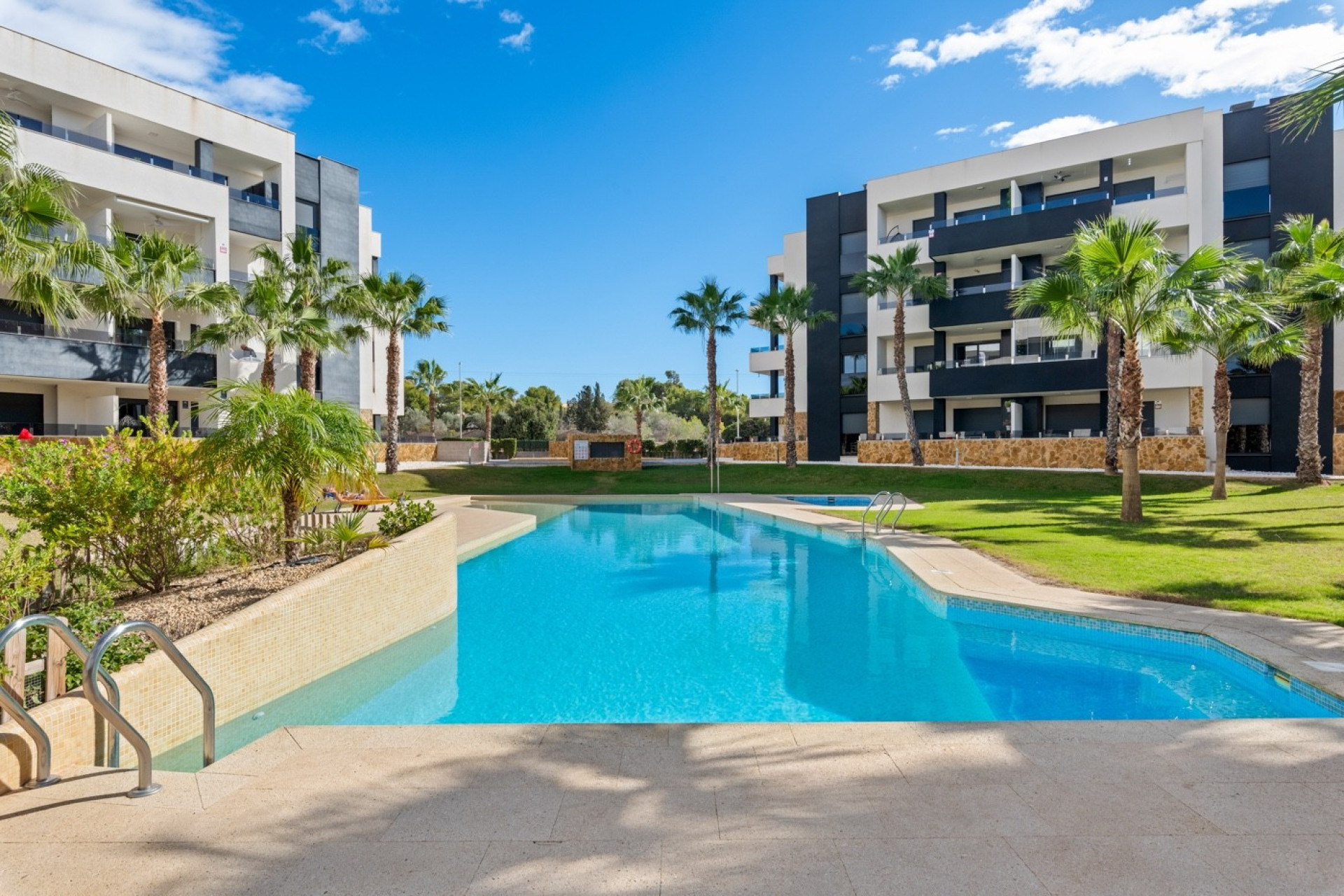 Resale - 1. Apartment / flat - Orihuela Costa - Costa Blanca South