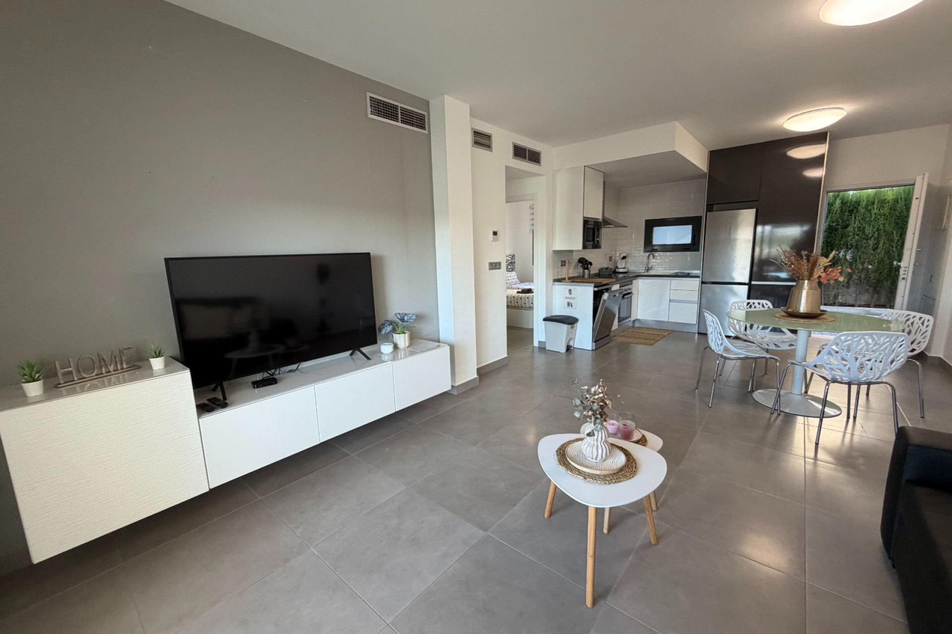 Resale - 1. Apartment / flat - Pilar de la Horadada - Costa Blanca South