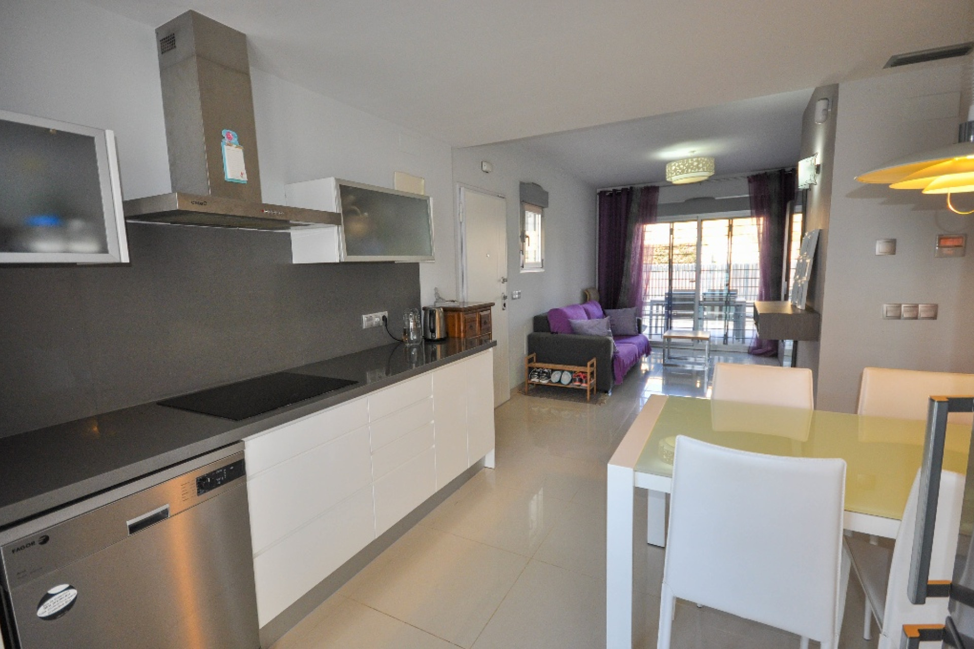 Resale - 1. Apartment / flat - Punta Prima - Costa Blanca South