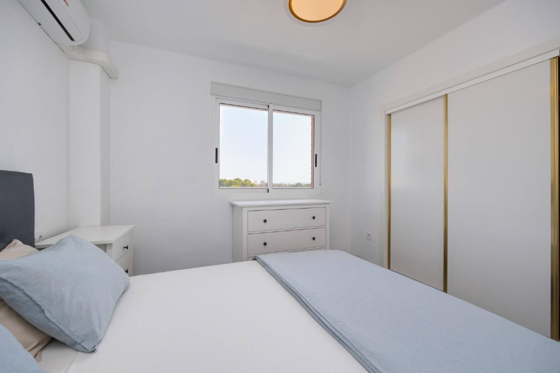 Resale - 1. Apartment / flat - Punta Prima - Costa Blanca South