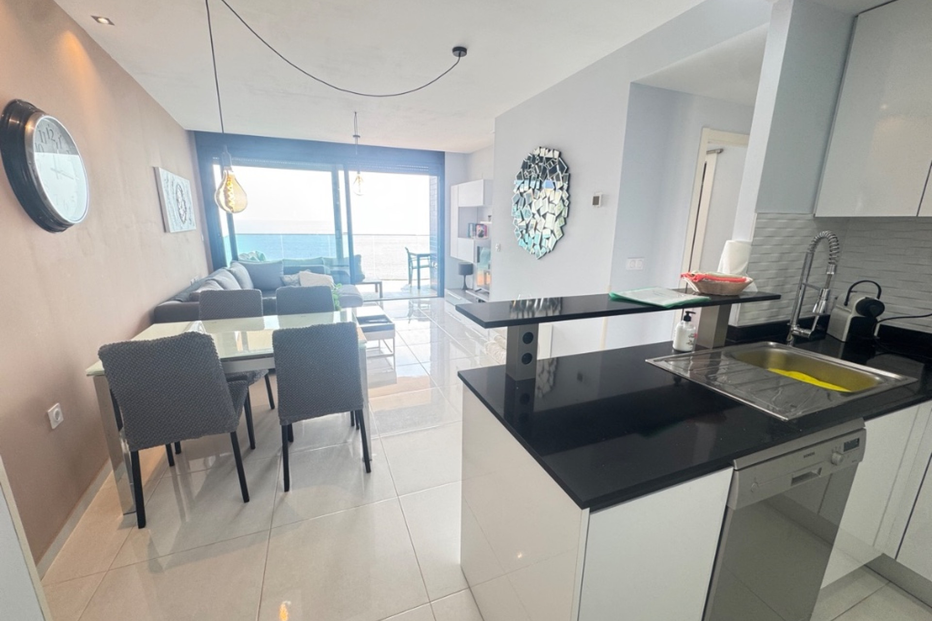 Resale - 1. Apartment / flat - Punta Prima - Costa Blanca South