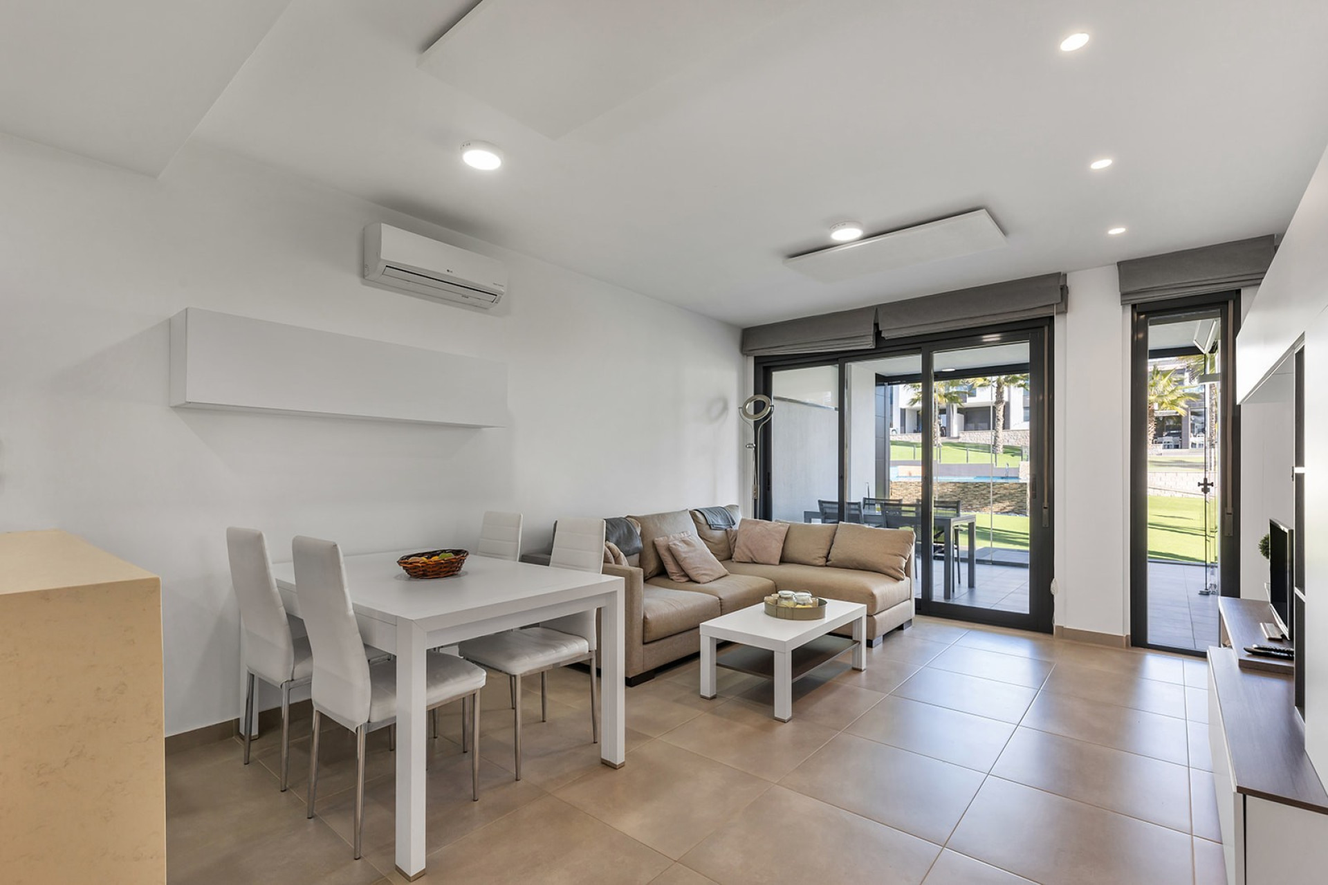 Resale - 1. Apartment / flat - Punta Prima - Costa Blanca South