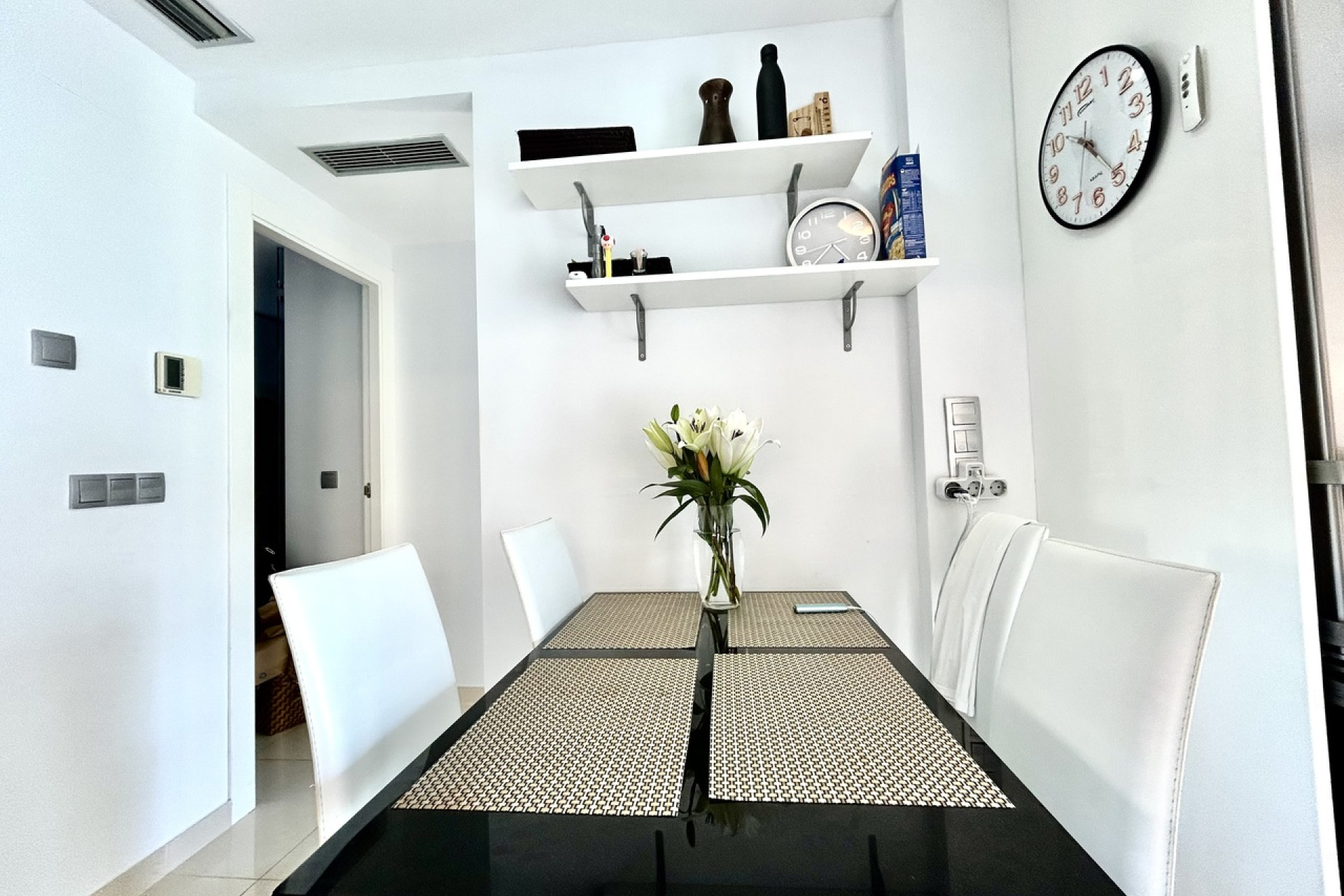 Resale - 1. Apartment / flat - Punta Prima - Costa Blanca South