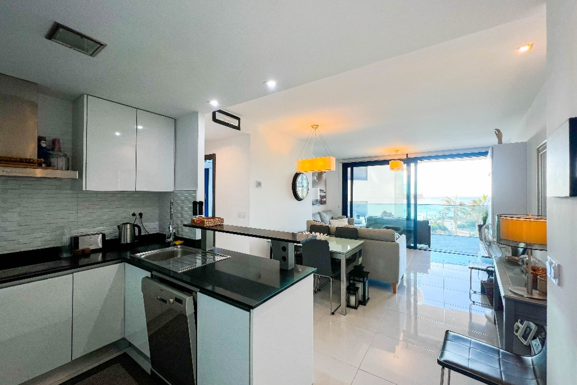 Resale - 1. Apartment / flat - Punta Prima - Orihuela Costa