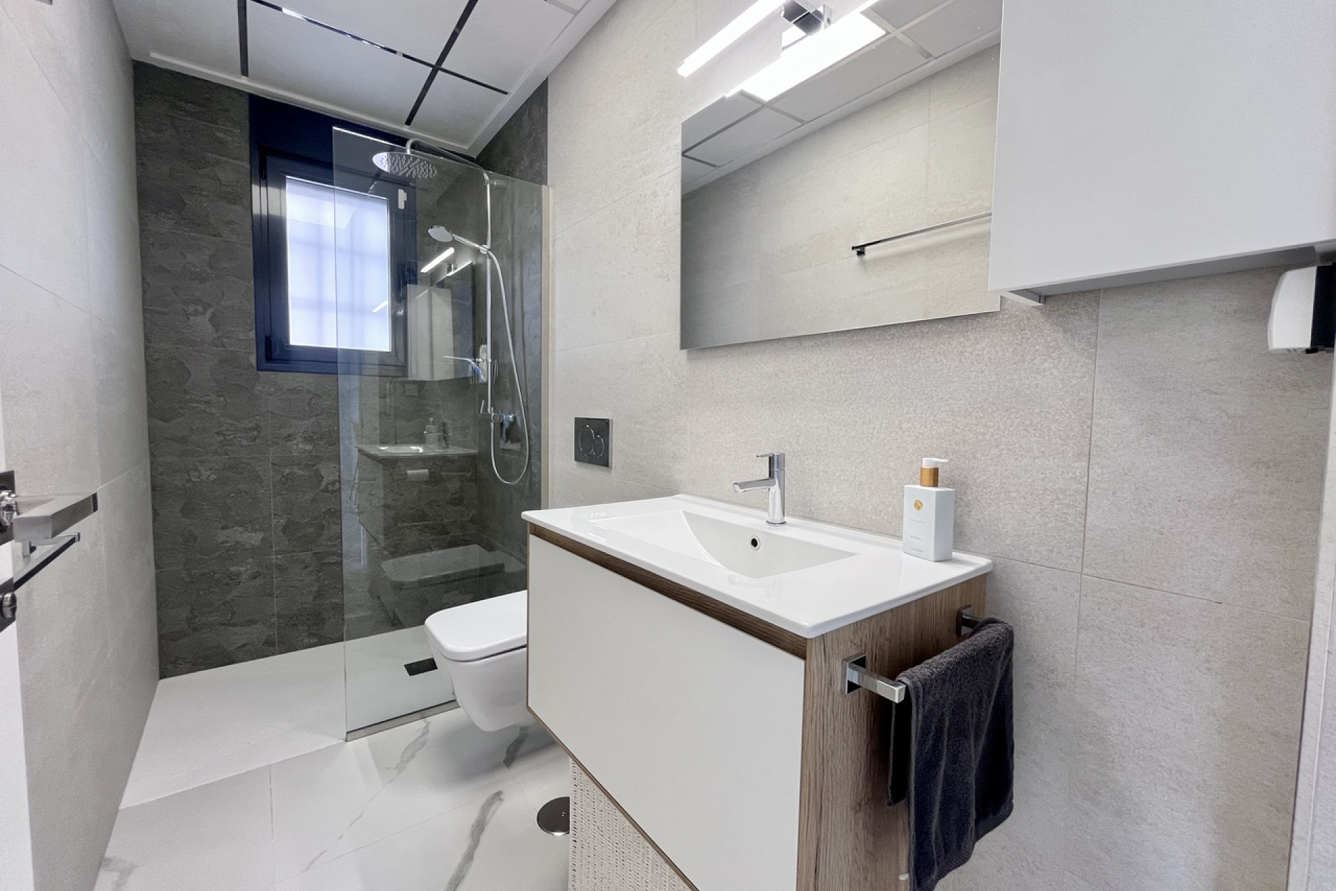 Resale - 1. Apartment / flat - San Miguel de Salinas - Costa Blanca South