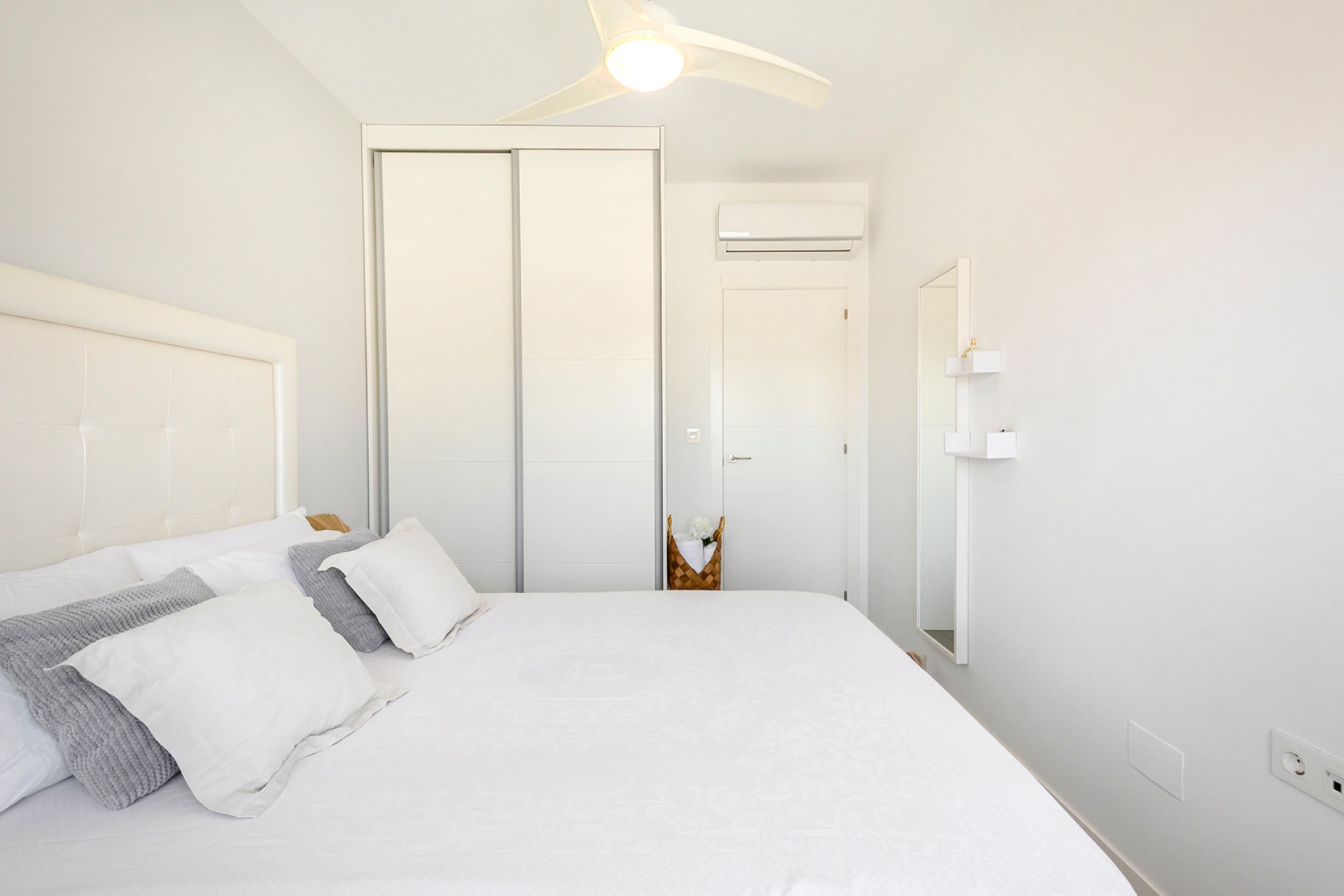 Resale - 1. Apartment / flat - Torre de la Horadada - Costa Blanca South