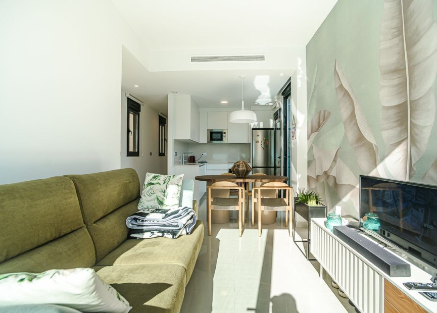 Resale - 1. Apartment / flat - Torrevieja - Calas Blancas