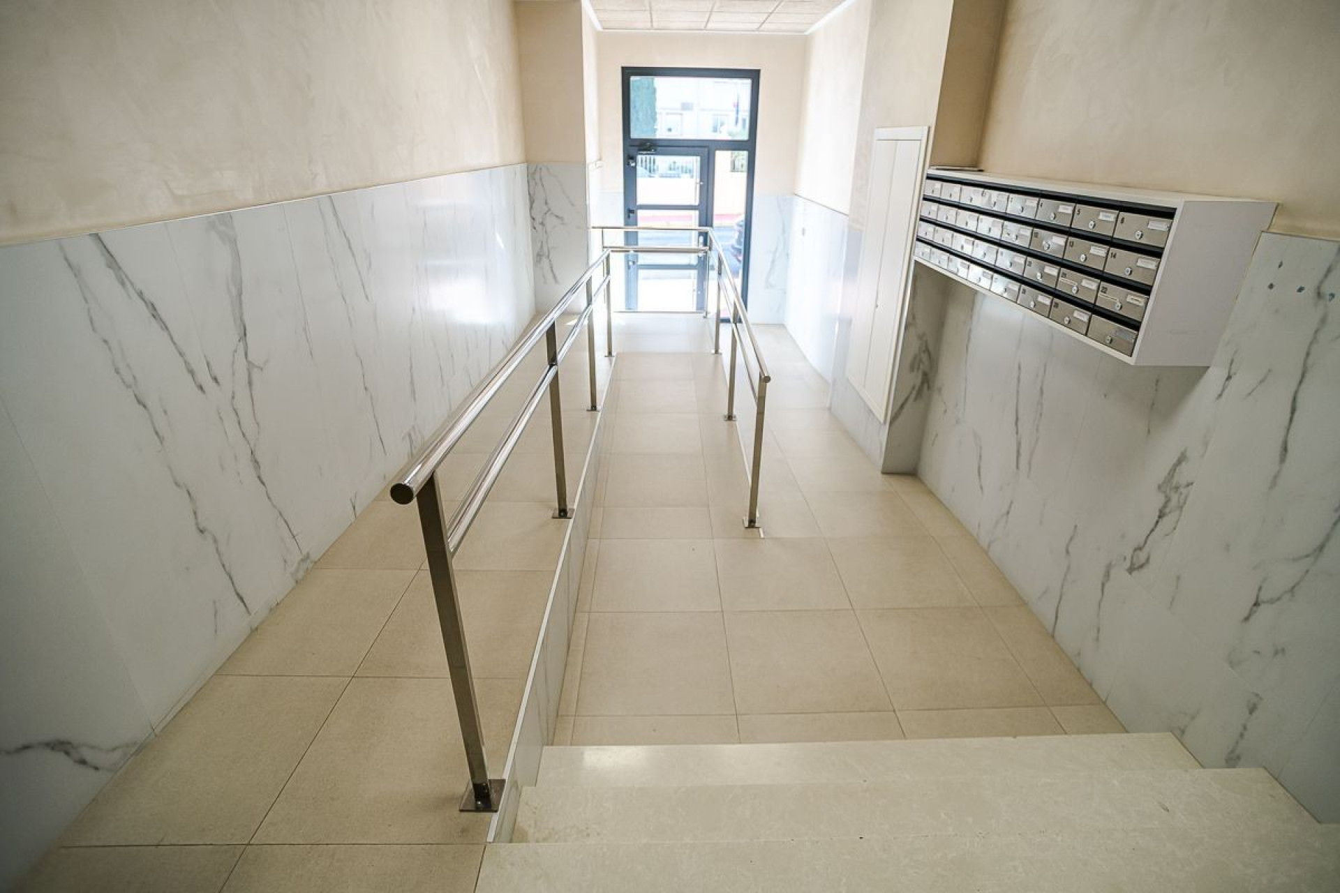 Resale - 1. Apartment / flat - Torrevieja - Calas Blancas