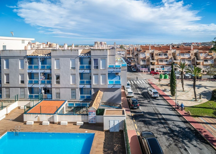 Resale - 1. Apartment / flat - Torrevieja - Calas Blancas