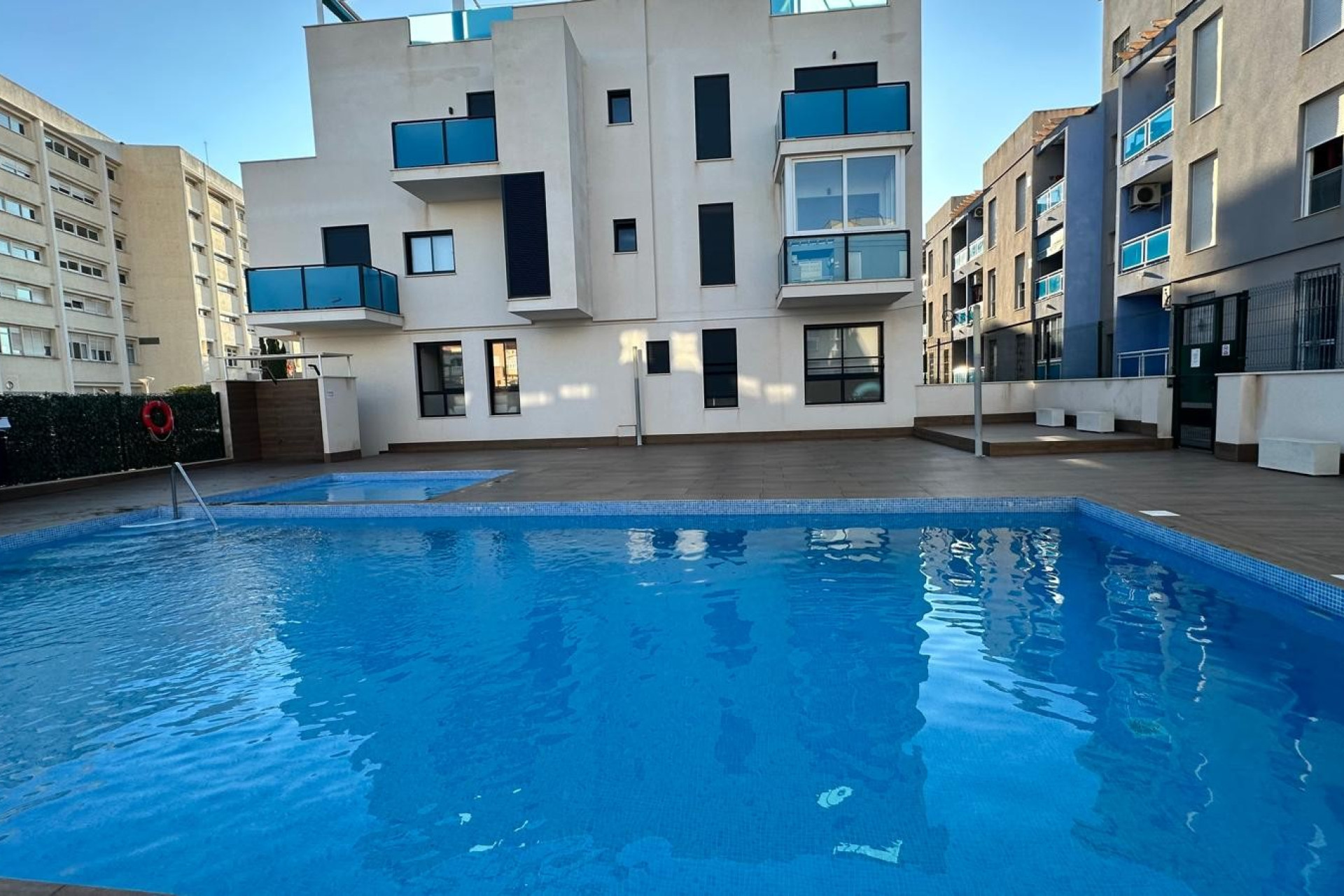 Resale - 1. Apartment / flat - Torrevieja - Calas Blancas