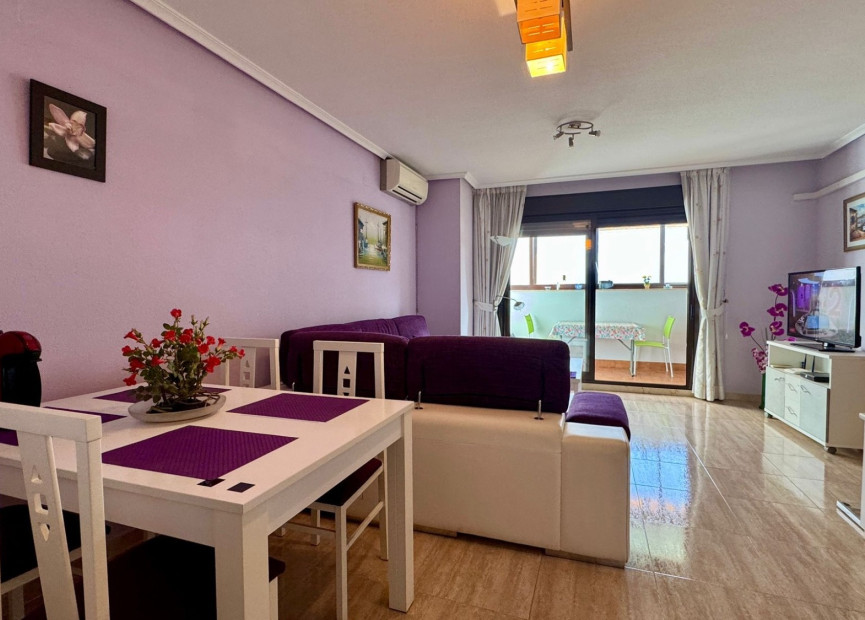 Resale - 1. Apartment / flat - Torrevieja - Centro