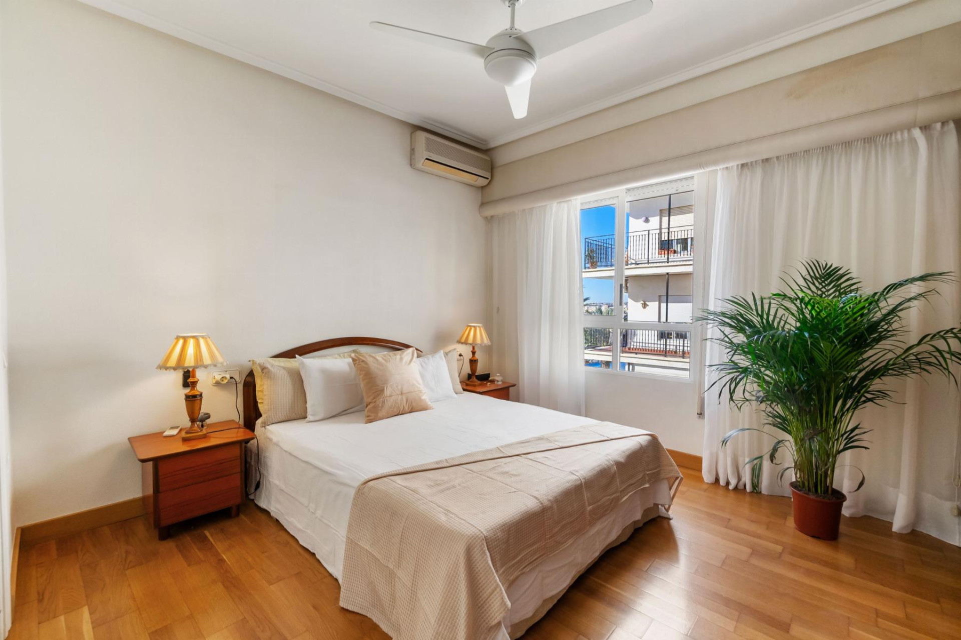 Resale - 1. Apartment / flat - Torrevieja - CLUB NAUTICO TORREVIEJA