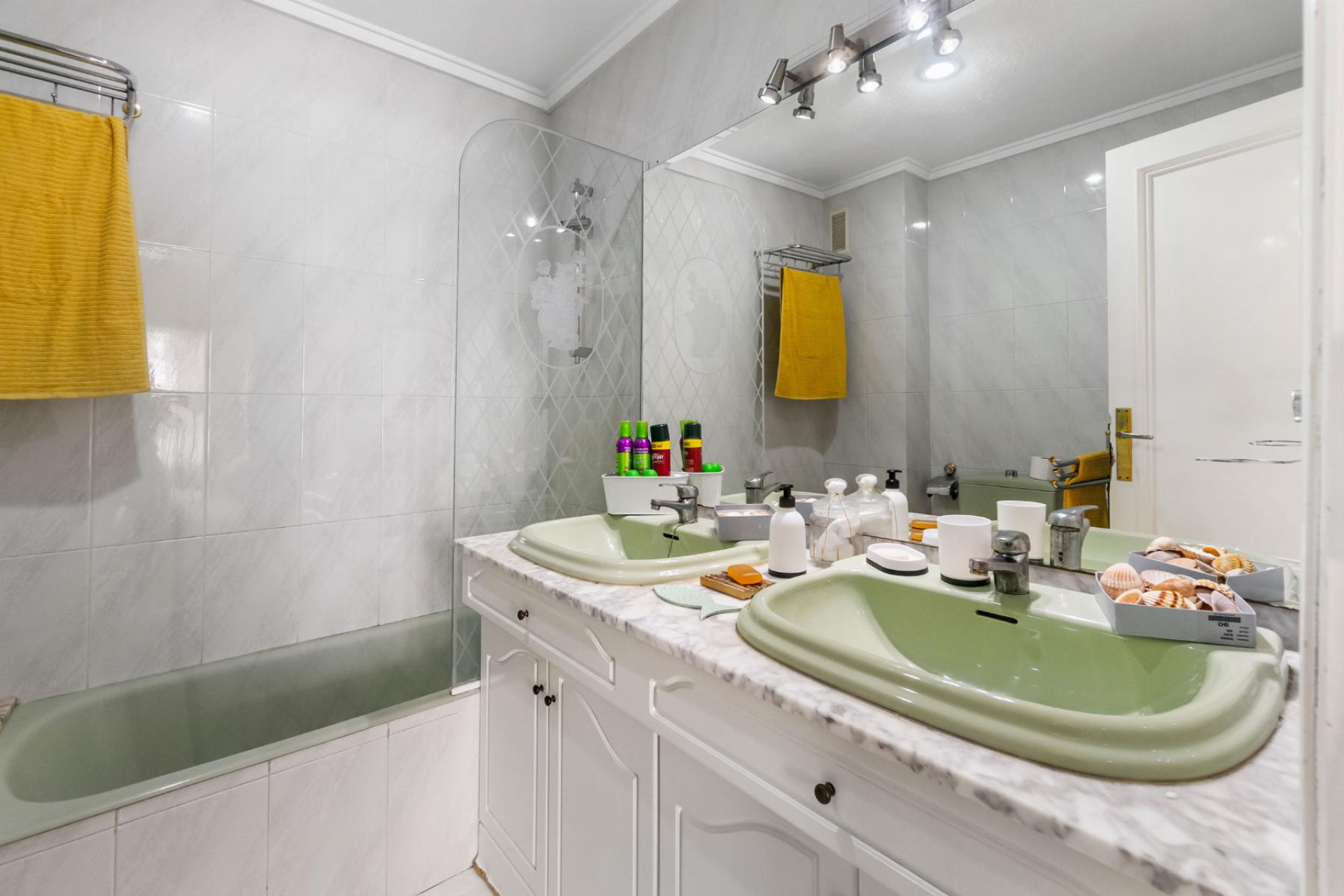 Resale - 1. Apartment / flat - Torrevieja - CLUB NAUTICO TORREVIEJA