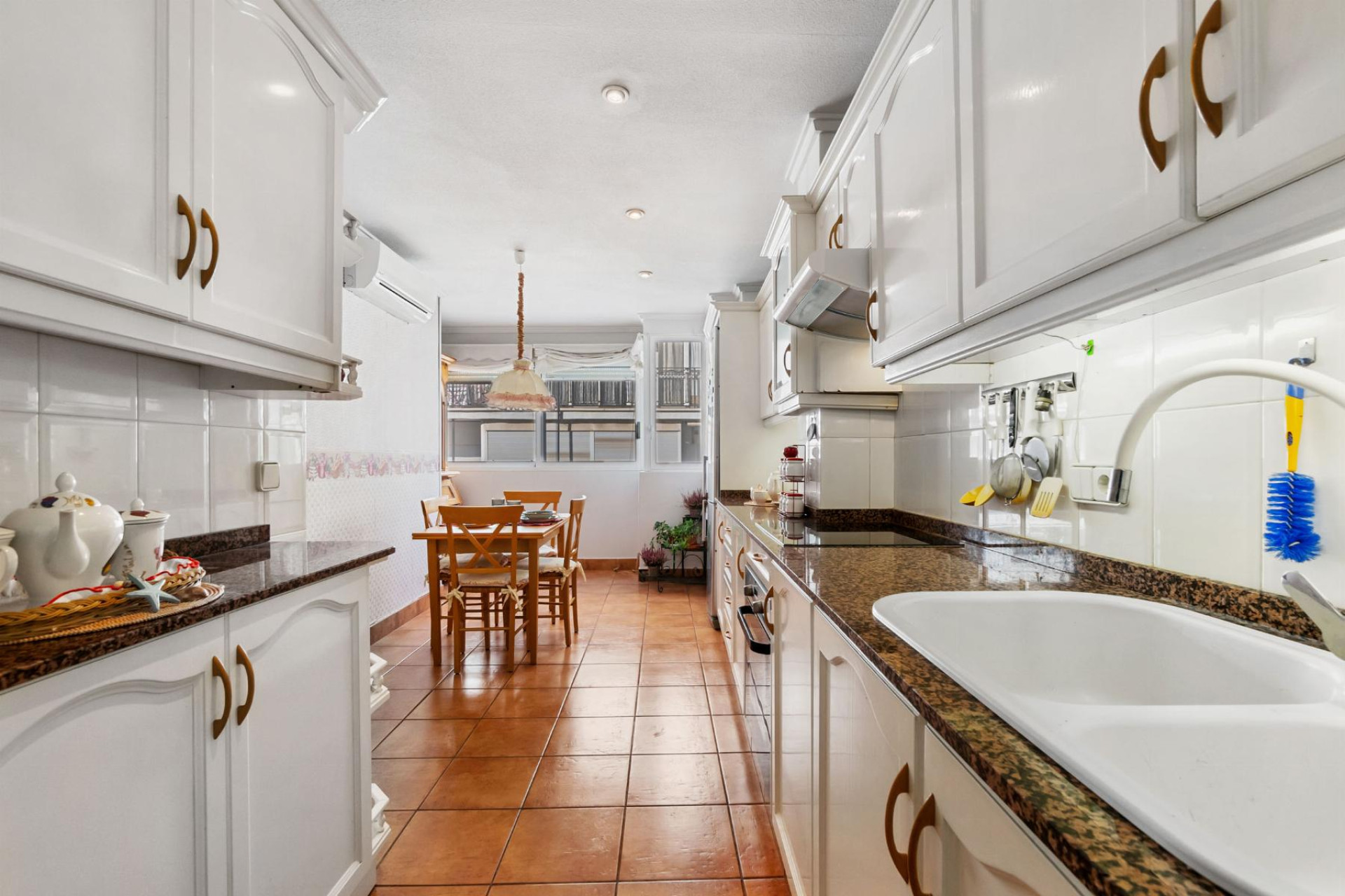 Resale - 1. Apartment / flat - Torrevieja - CLUB NAUTICO TORREVIEJA