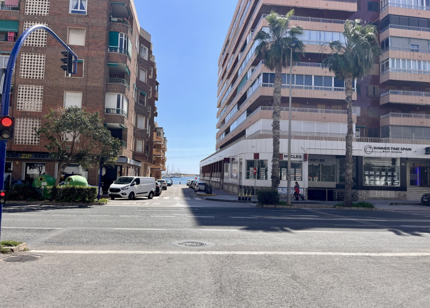 Resale - 1. Apartment / flat - Torrevieja - Costa Blanca South