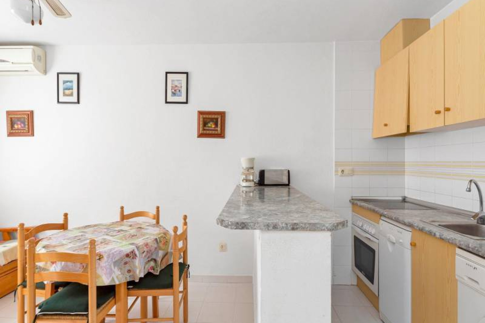 Resale - 1. Apartment / flat - Torrevieja - Costa Blanca South