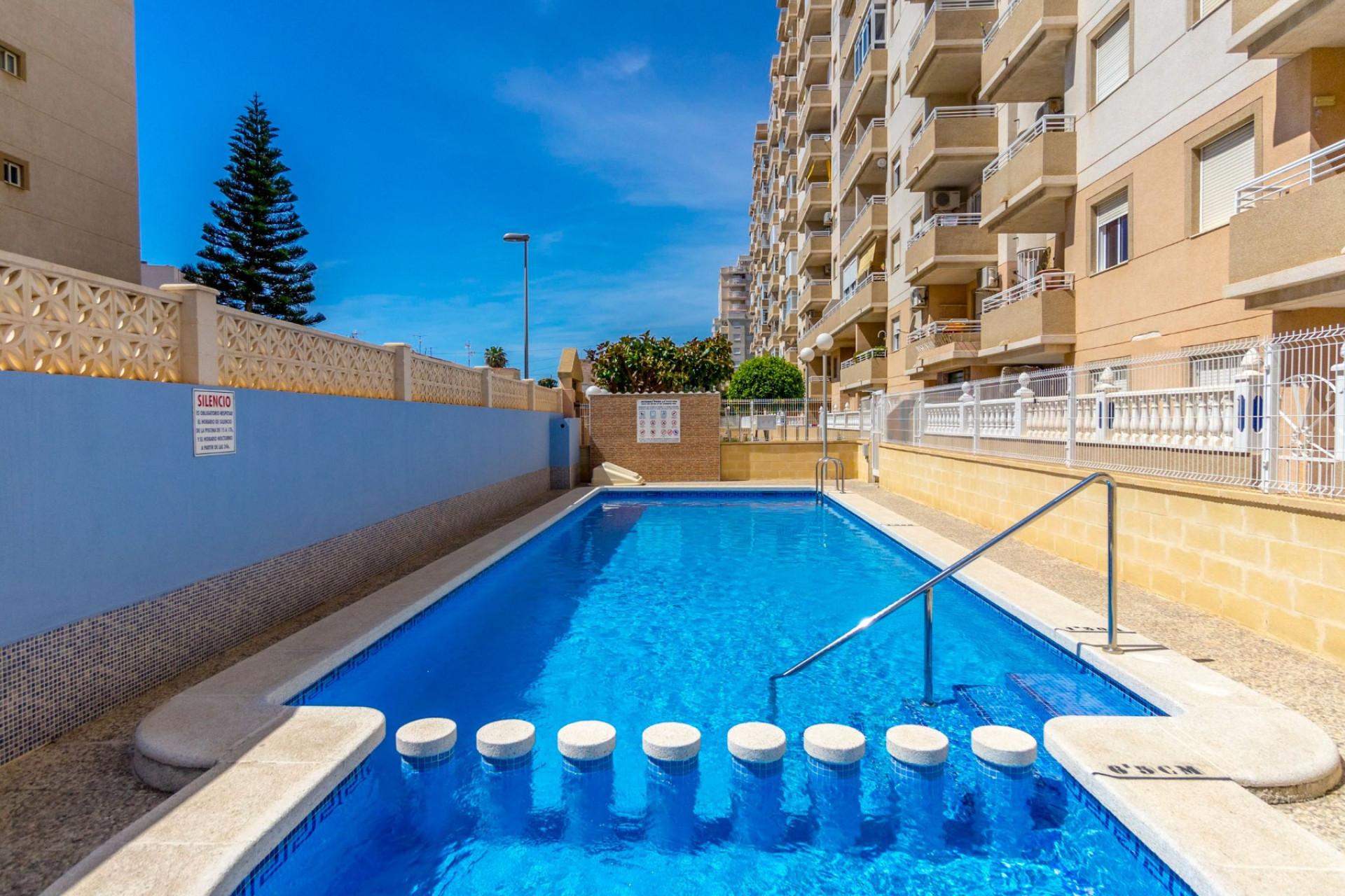 Resale - 1. Apartment / flat - Torrevieja - Costa Blanca South