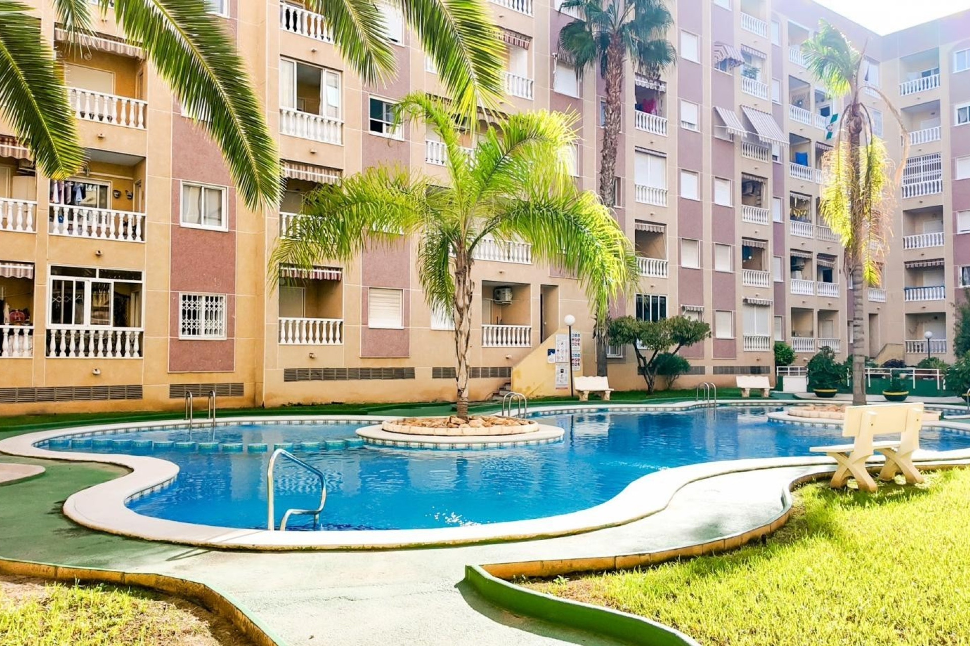 Resale - 1. Apartment / flat - Torrevieja - Costa Blanca South