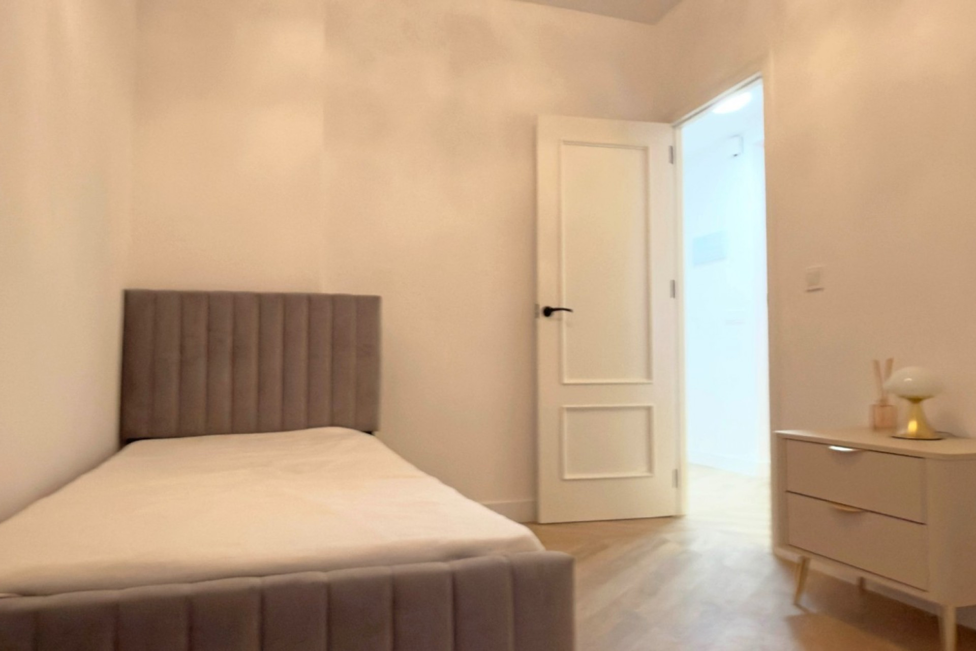 Resale - 1. Apartment / flat - Torrevieja - Costa Blanca South