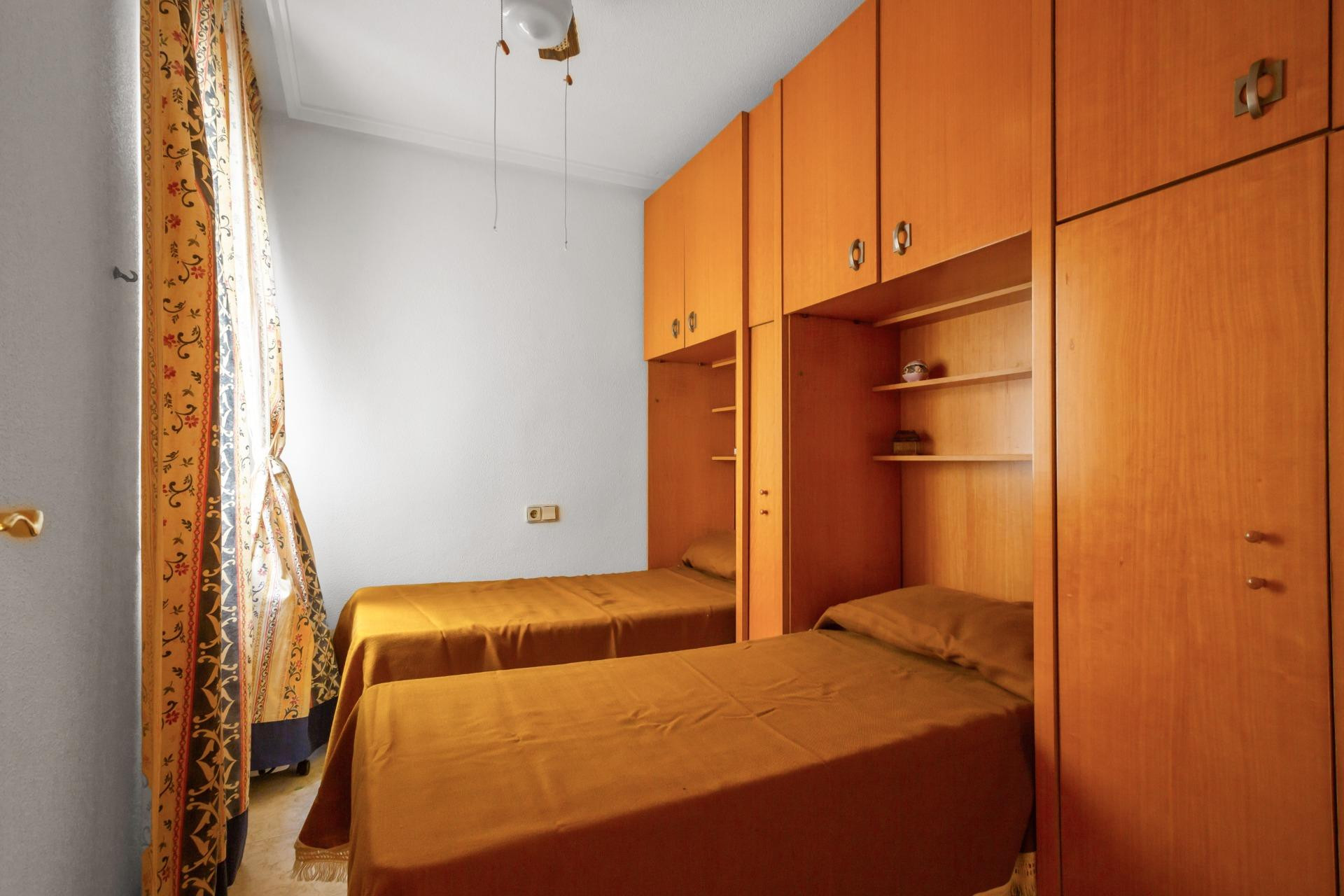 Resale - 1. Apartment / flat - Torrevieja - Costa Blanca South