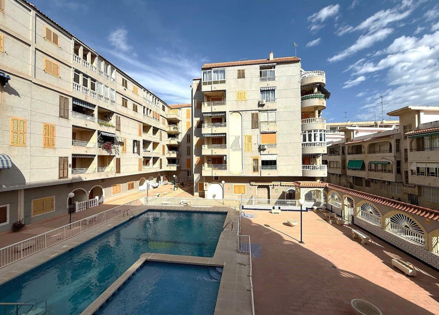 Resale - 1. Apartment / flat - Torrevieja - Costa Blanca South
