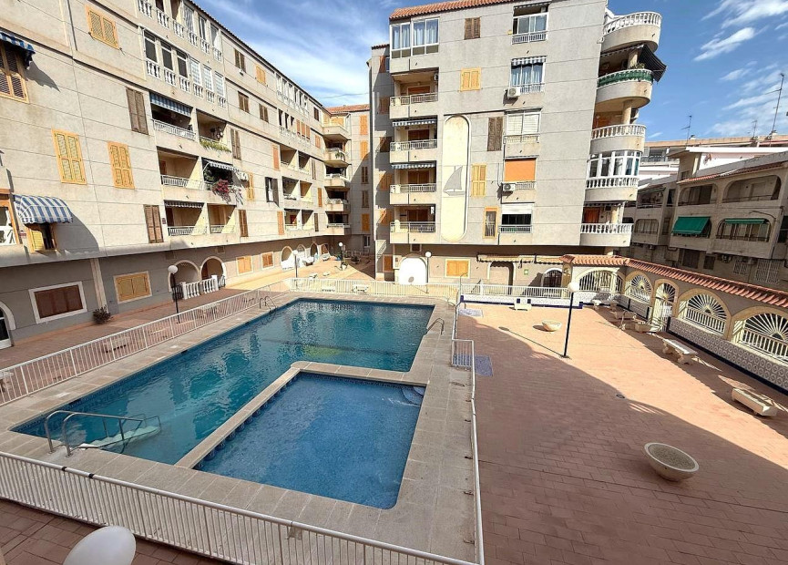 Resale - 1. Apartment / flat - Torrevieja - Costa Blanca South