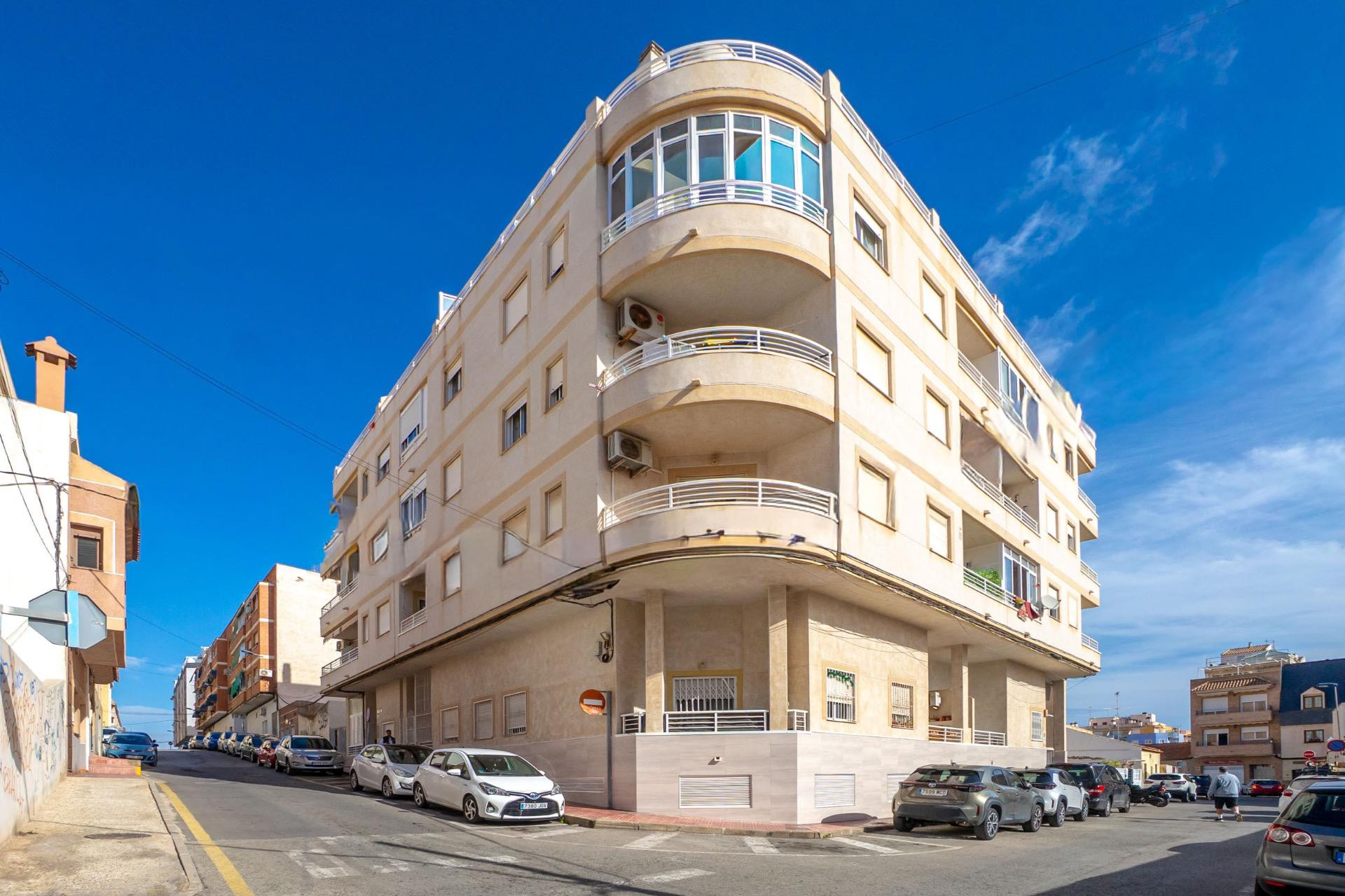 Resale - 1. Apartment / flat - Torrevieja - Costa Blanca South