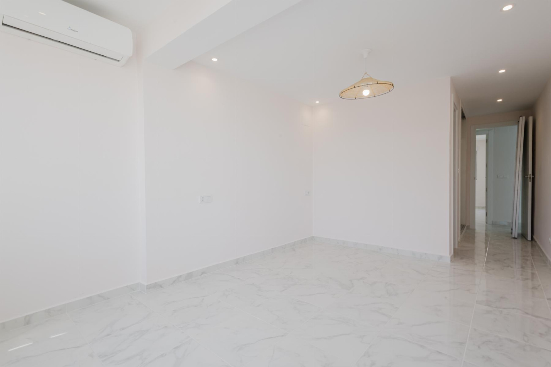 Resale - 1. Apartment / flat - Torrevieja - Costa Blanca South