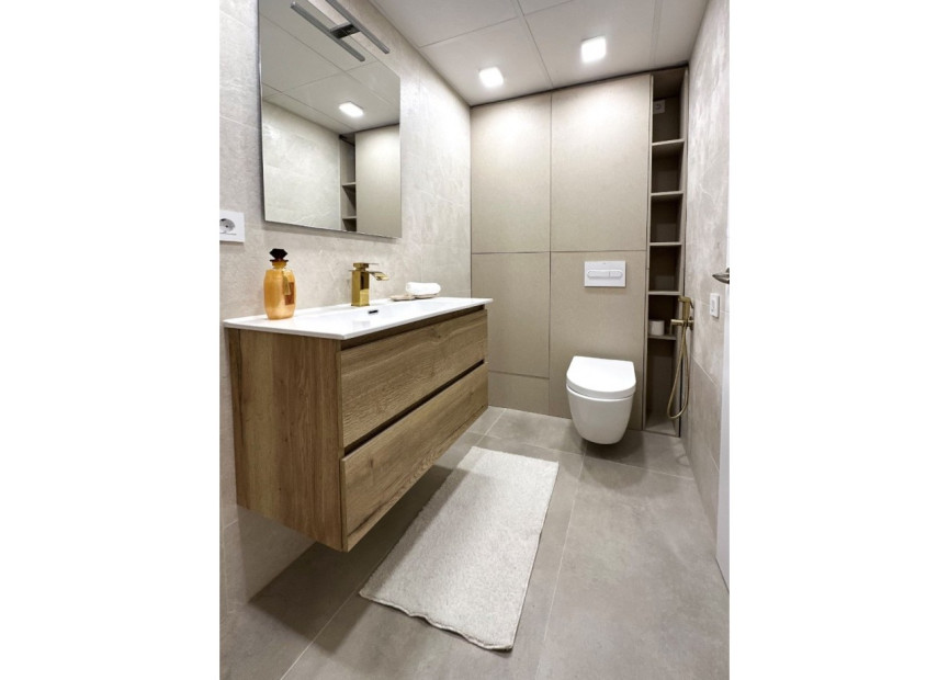 Resale - 1. Apartment / flat - Torrevieja - Costa Blanca South