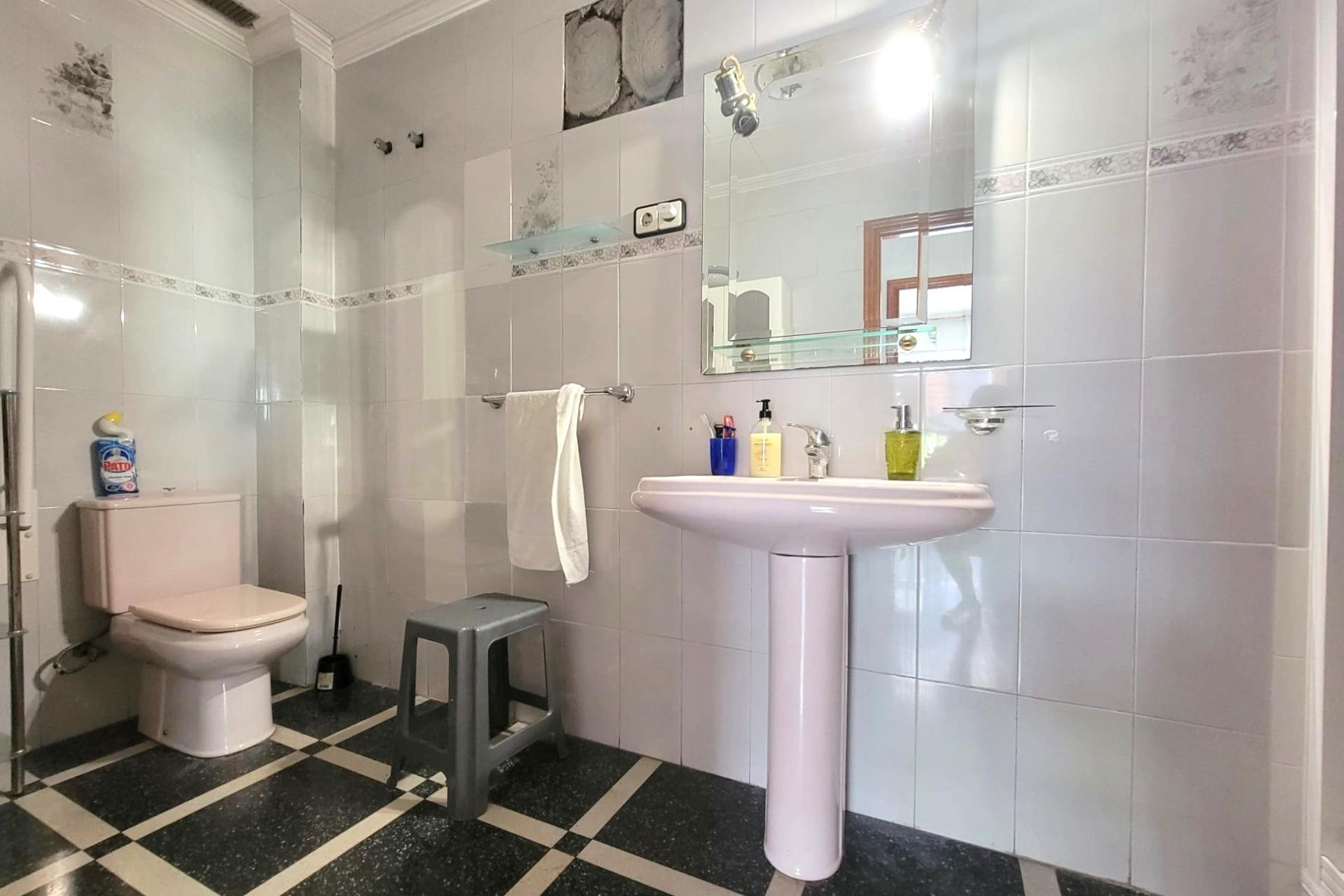 Resale - 1. Apartment / flat - Torrevieja - Costa Blanca South