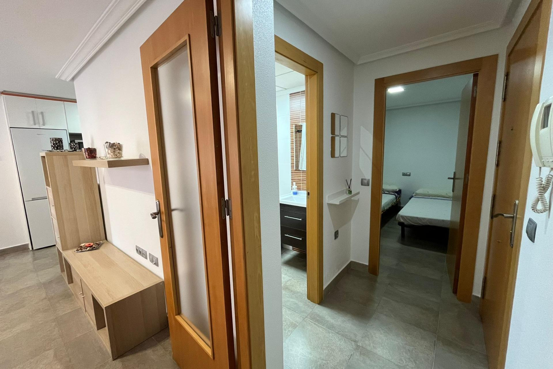 Resale - 1. Apartment / flat - Torrevieja - Costa Blanca South